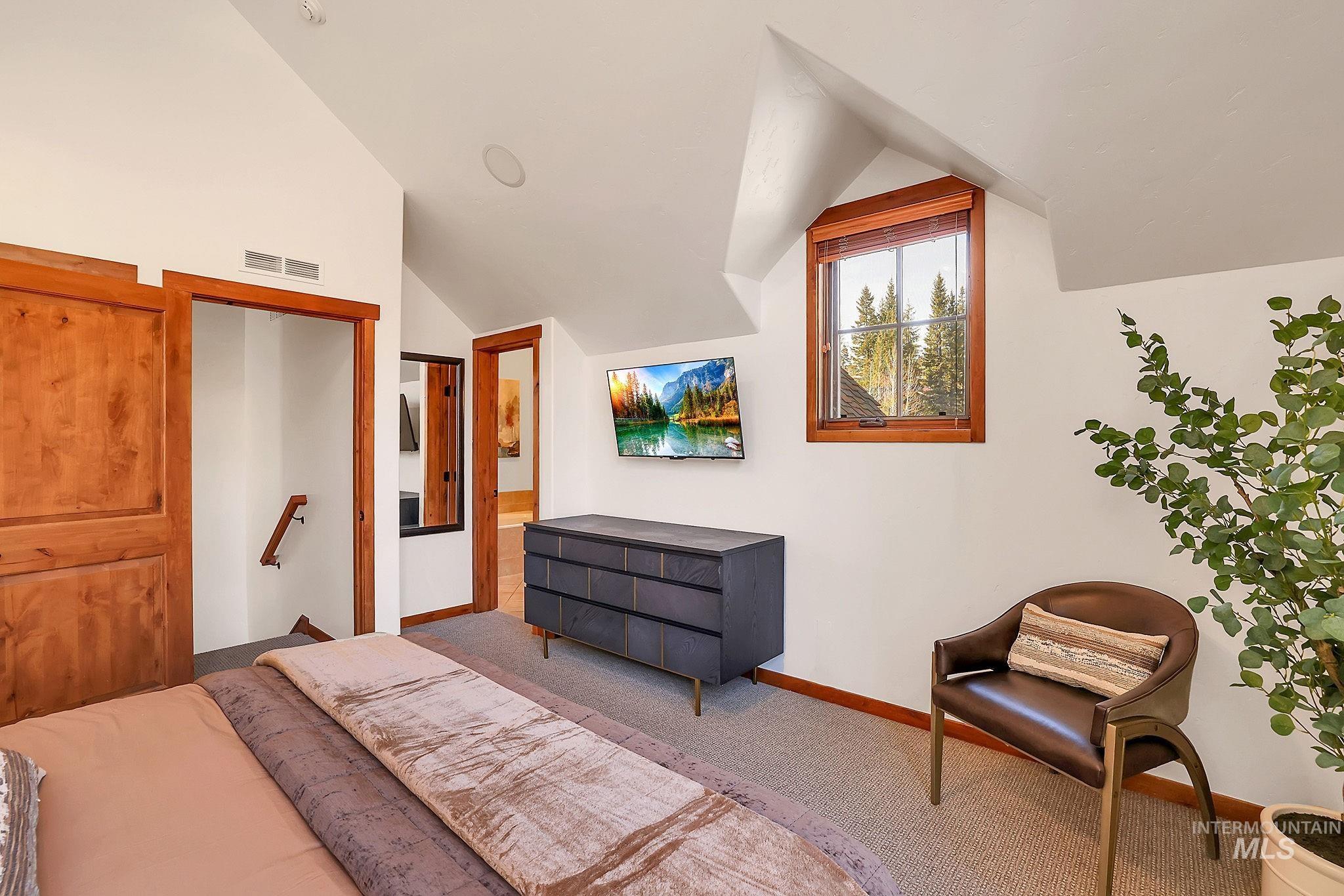 78 Clearwater Court, Donnelly, Idaho 83615, 3 Bedrooms, 3 Bathrooms, Residential For Sale, Price $1,199,000,MLS 98999962