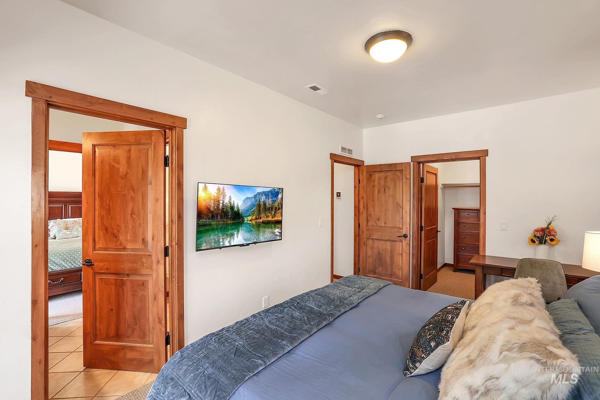 78 Clearwater Court, Donnelly, Idaho 83615, 3 Bedrooms, 3 Bathrooms, Residential For Sale, Price $1,199,000,MLS 98999962
