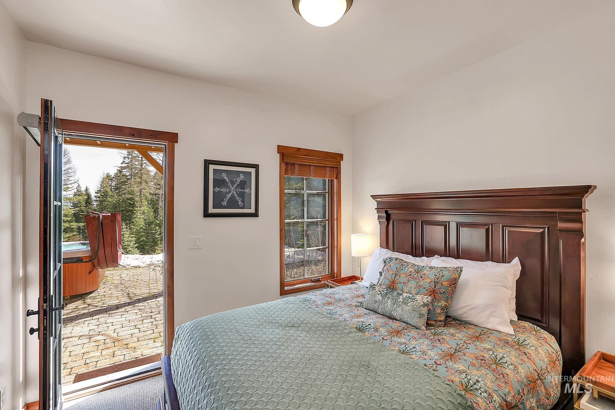 78 Clearwater Court, Donnelly, Idaho 83615, 3 Bedrooms, 3 Bathrooms, Residential For Sale, Price $1,199,000,MLS 98999962