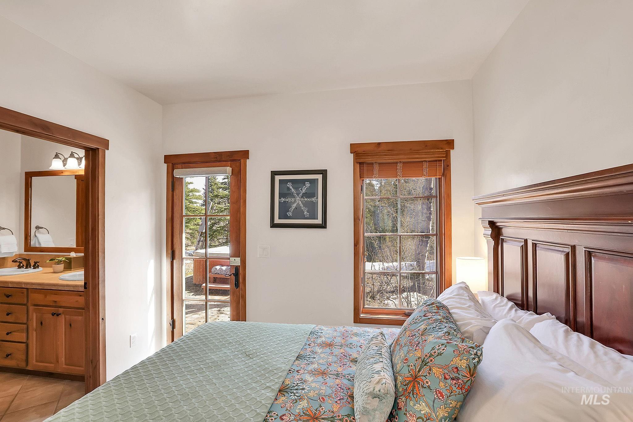 78 Clearwater Court, Donnelly, Idaho 83615, 3 Bedrooms, 3 Bathrooms, Residential For Sale, Price $1,199,000,MLS 98999962