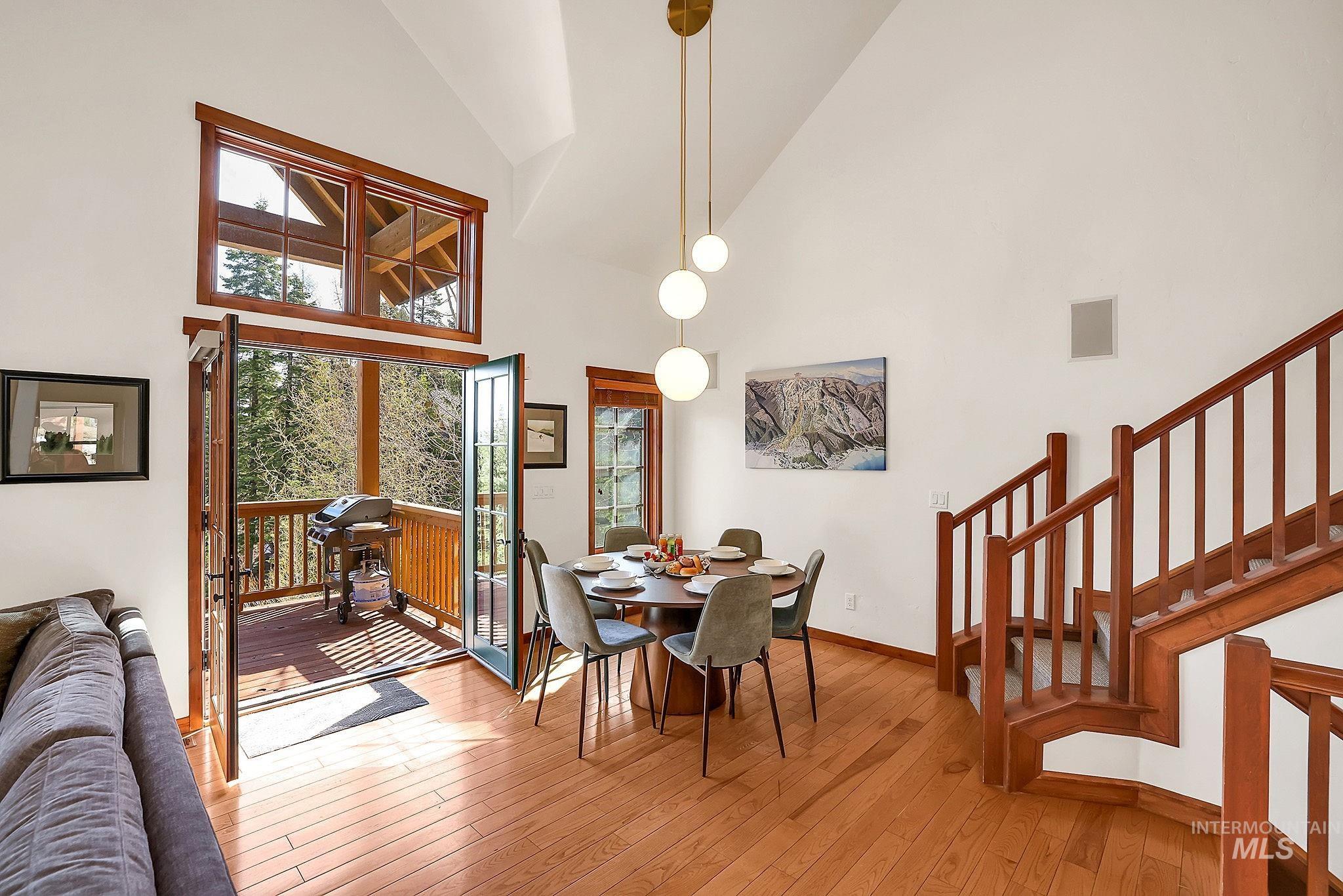 78 Clearwater Court, Donnelly, Idaho 83615, 3 Bedrooms, 3 Bathrooms, Residential For Sale, Price $1,199,000,MLS 98999962