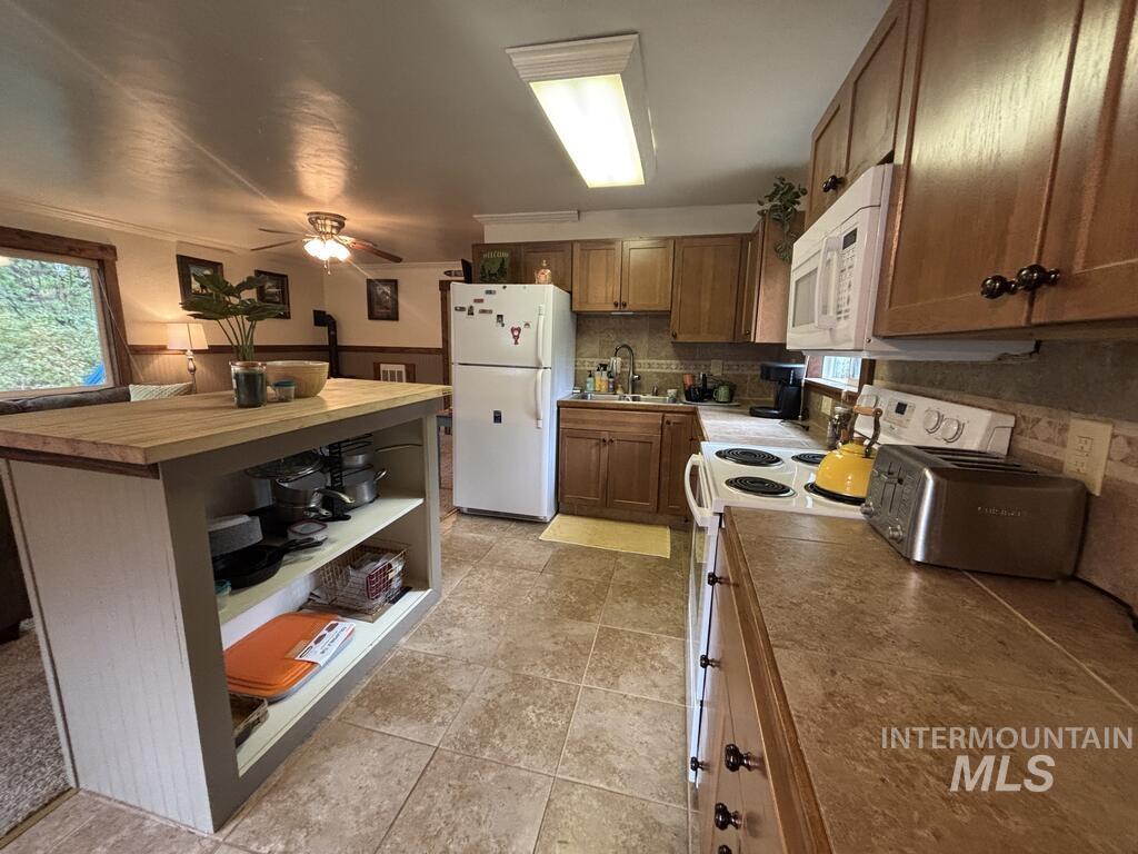 655 West Mountain Rd, Cascade, Idaho 83611, 2 Bedrooms, 1 Bathroom, Residential For Sale, Price $199,900,MLS 98999963
