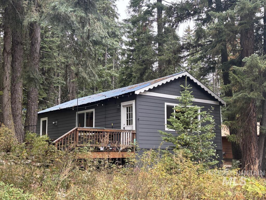 655 West Mountain Rd, Cascade, Idaho 83611, 2 Bedrooms, 1 Bathroom, Residential For Sale, Price $199,900,MLS 98999963