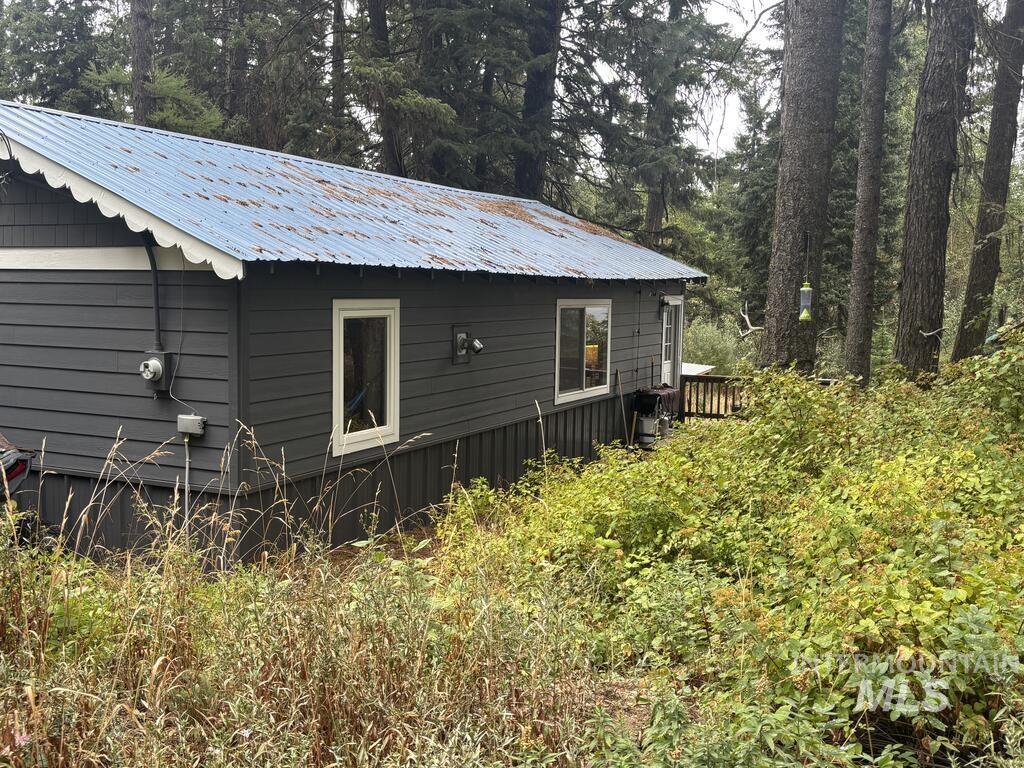 655 West Mountain Rd, Cascade, Idaho 83611, 2 Bedrooms, 1 Bathroom, Residential For Sale, Price $199,900,MLS 98999963