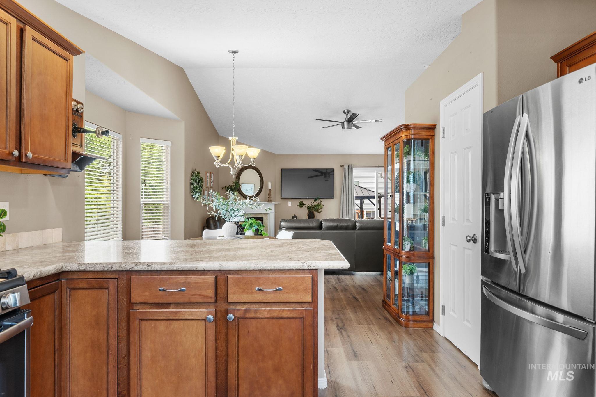 16526 Antigua Ave, Caldwell, Idaho 83607, 3 Bedrooms, 2 Bathrooms, Residential For Sale, Price $374,900,MLS 98999967