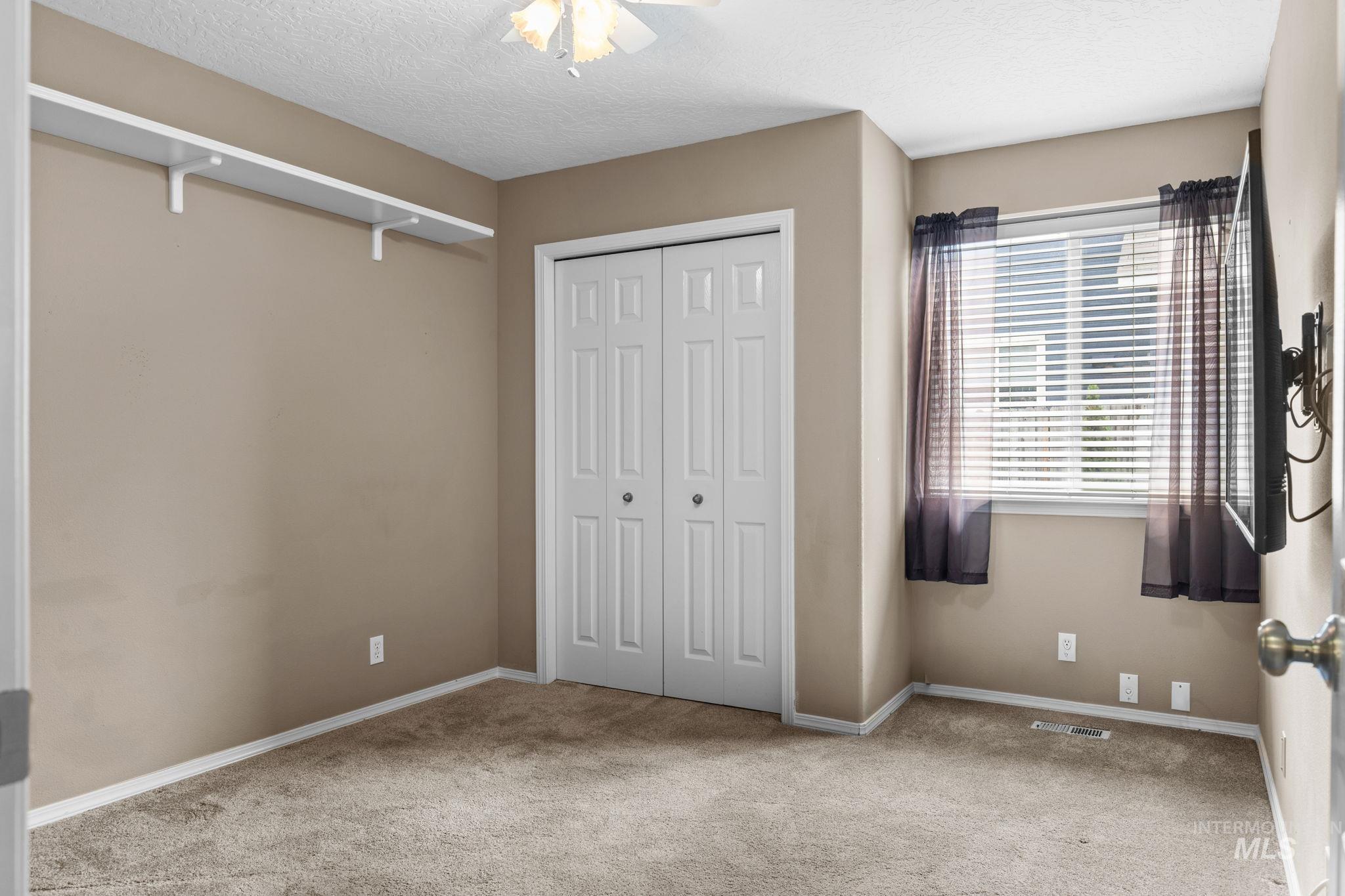 16526 Antigua Ave, Caldwell, Idaho 83607, 3 Bedrooms, 2 Bathrooms, Residential For Sale, Price $374,900,MLS 98999967