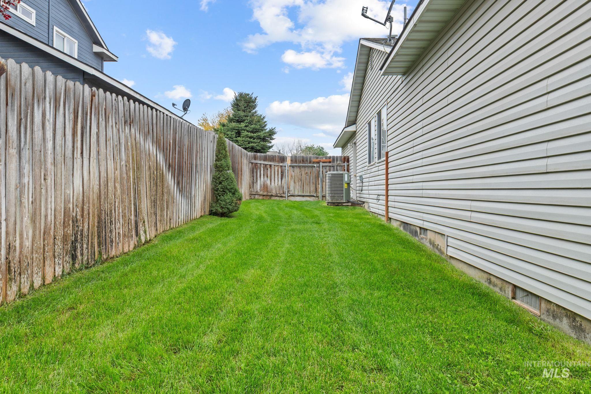 16526 Antigua Ave, Caldwell, Idaho 83607, 3 Bedrooms, 2 Bathrooms, Residential For Sale, Price $374,900,MLS 98999967