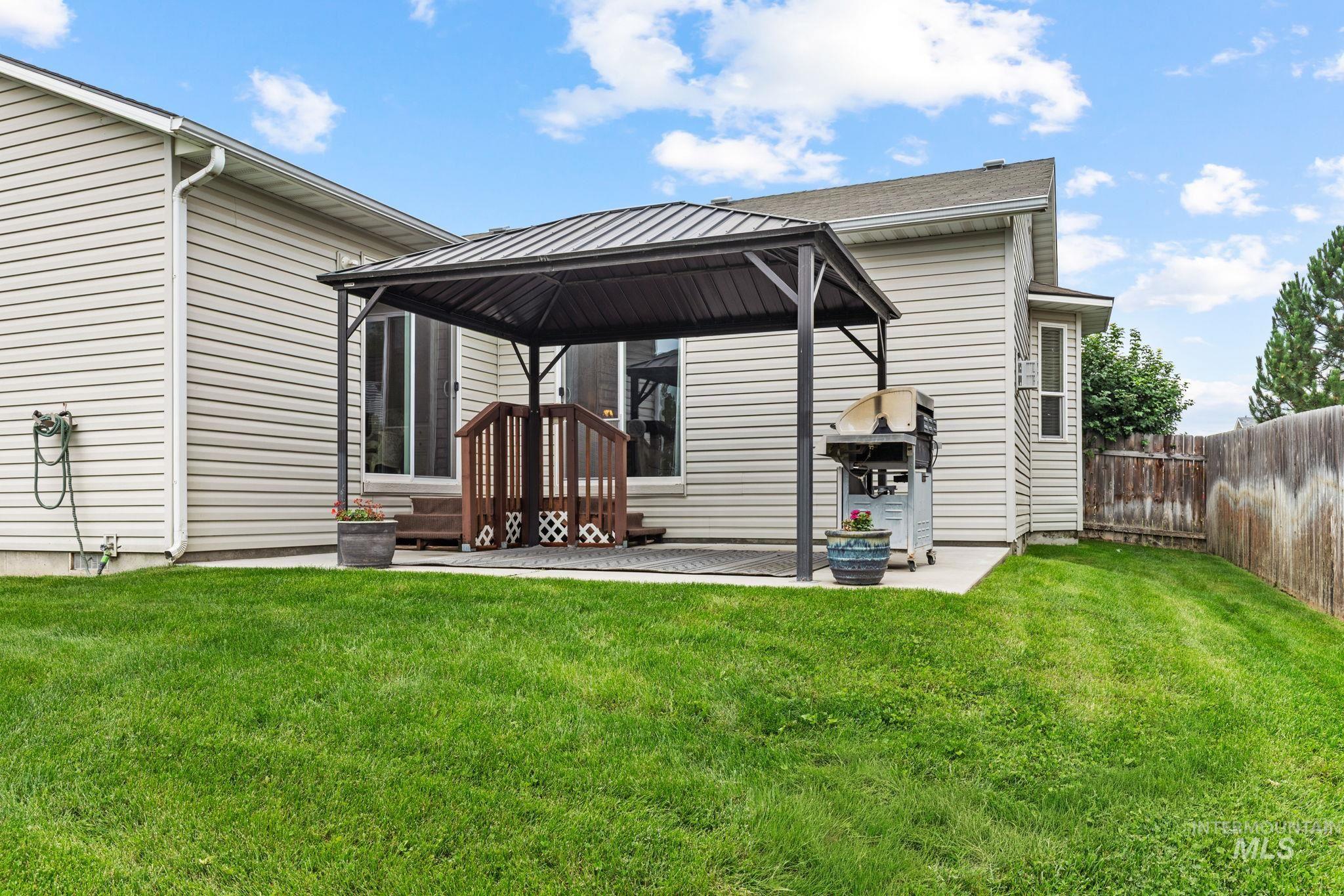 16526 Antigua Ave, Caldwell, Idaho 83607, 3 Bedrooms, 2 Bathrooms, Residential For Sale, Price $374,900,MLS 98999967