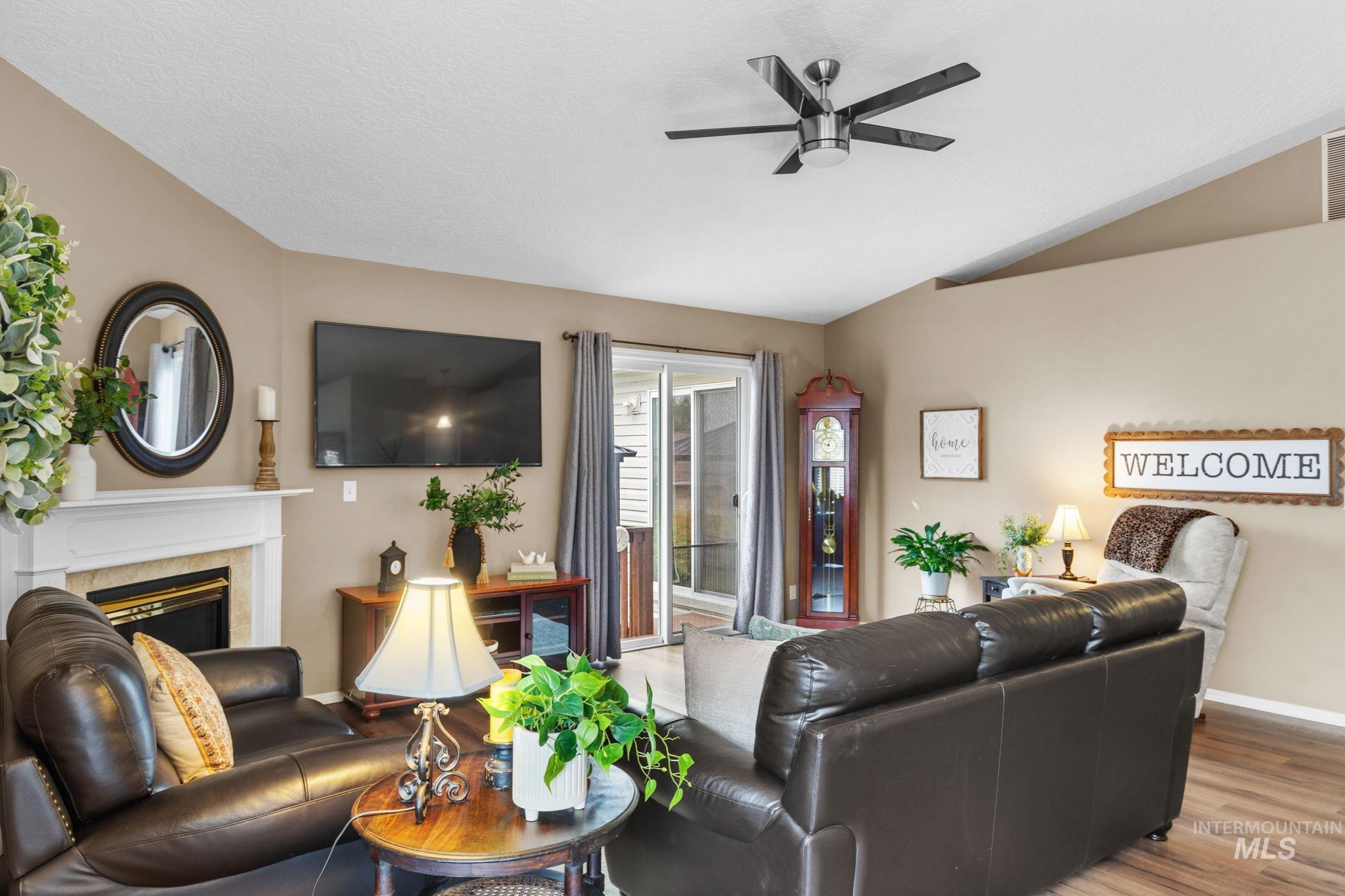 16526 Antigua Ave, Caldwell, Idaho 83607, 3 Bedrooms, 2 Bathrooms, Residential For Sale, Price $374,900,MLS 98999967