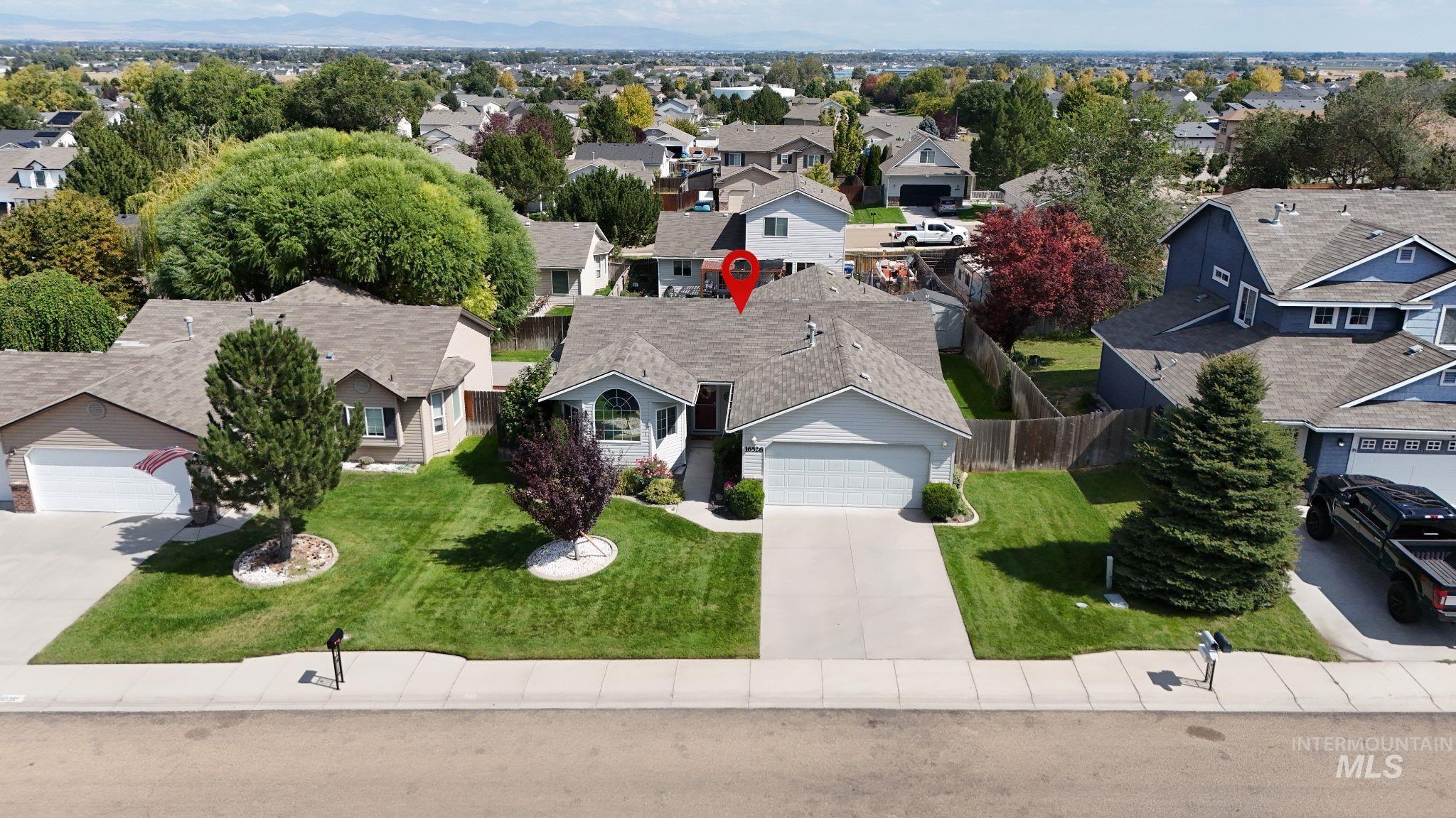 16526 Antigua Ave, Caldwell, Idaho 83607, 3 Bedrooms, 2 Bathrooms, Residential For Sale, Price $374,900,MLS 98999967