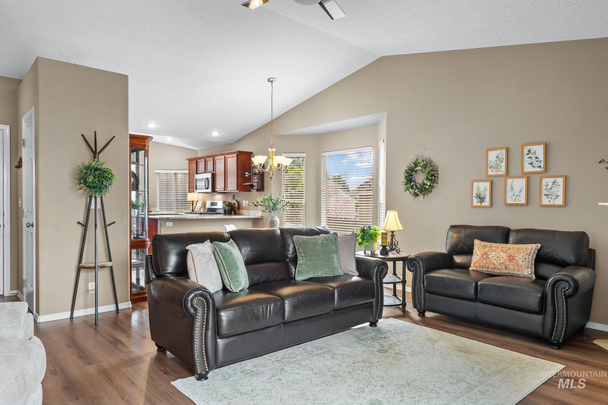16526 Antigua Ave, Caldwell, Idaho 83607, 3 Bedrooms, 2 Bathrooms, Residential For Sale, Price $374,900,MLS 98999967