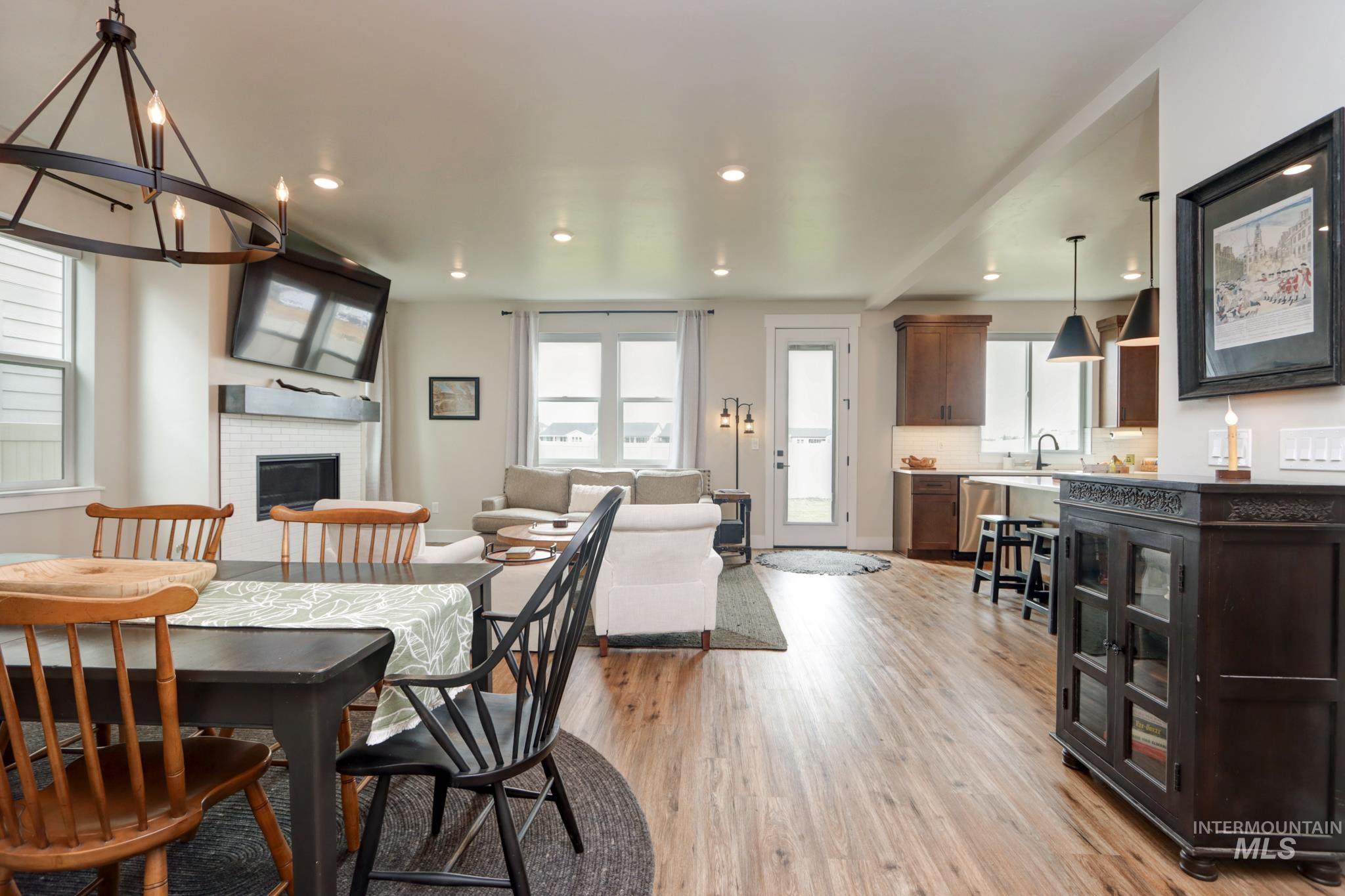 12615 W Rosetta Dr, Star, Idaho 83669, 3 Bedrooms, 2.5 Bathrooms, Residential For Sale, Price $519,900,MLS 98999970