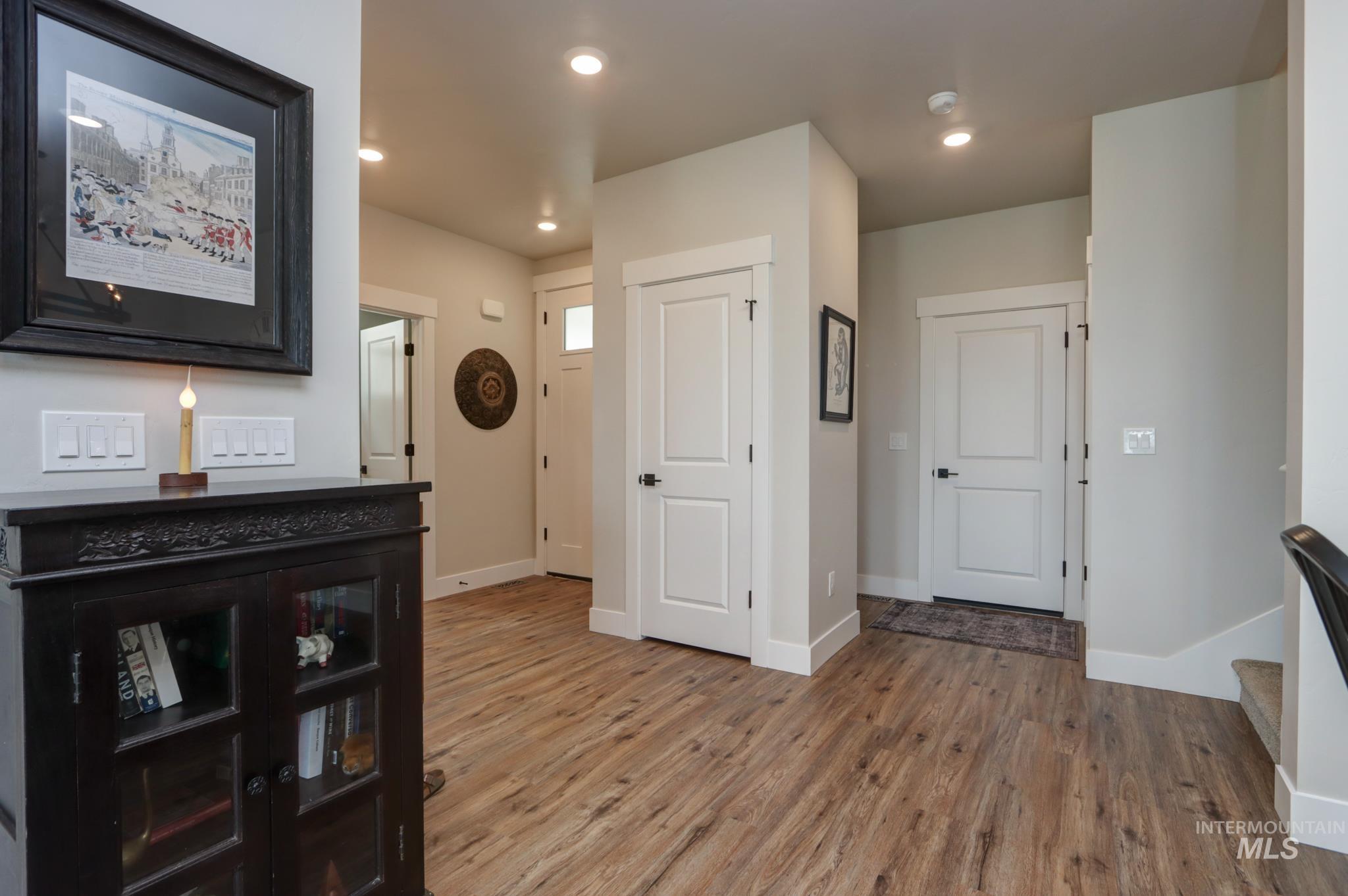 12615 W Rosetta Dr, Star, Idaho 83669, 3 Bedrooms, 2.5 Bathrooms, Residential For Sale, Price $519,900,MLS 98999970