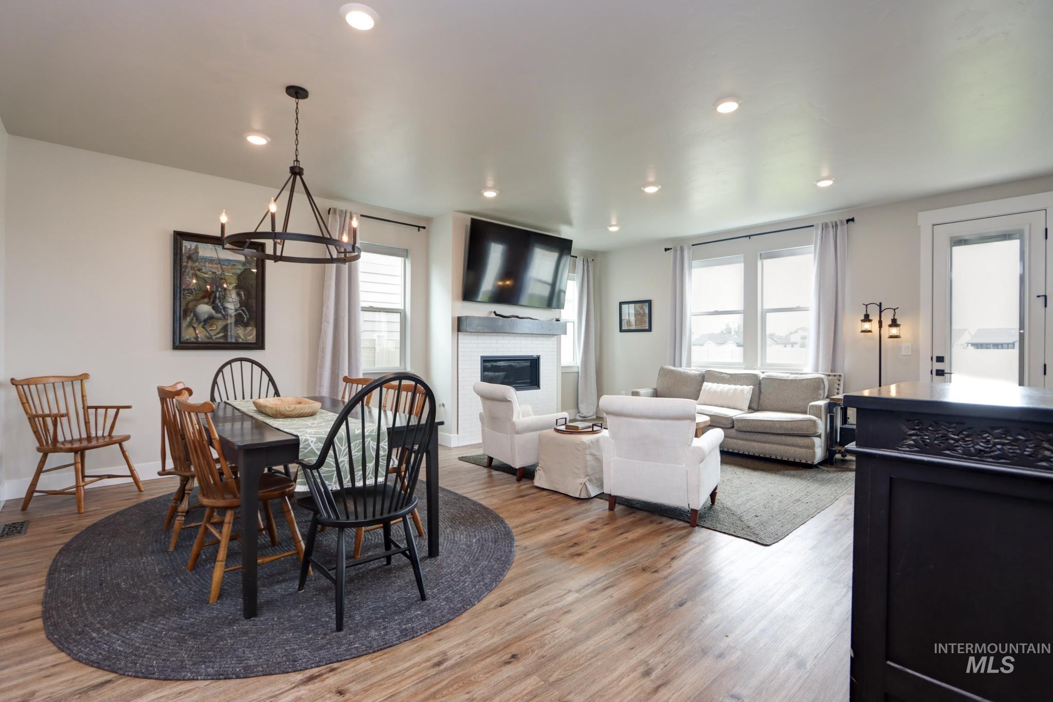 12615 W Rosetta Dr, Star, Idaho 83669, 3 Bedrooms, 2.5 Bathrooms, Residential For Sale, Price $519,900,MLS 98999970
