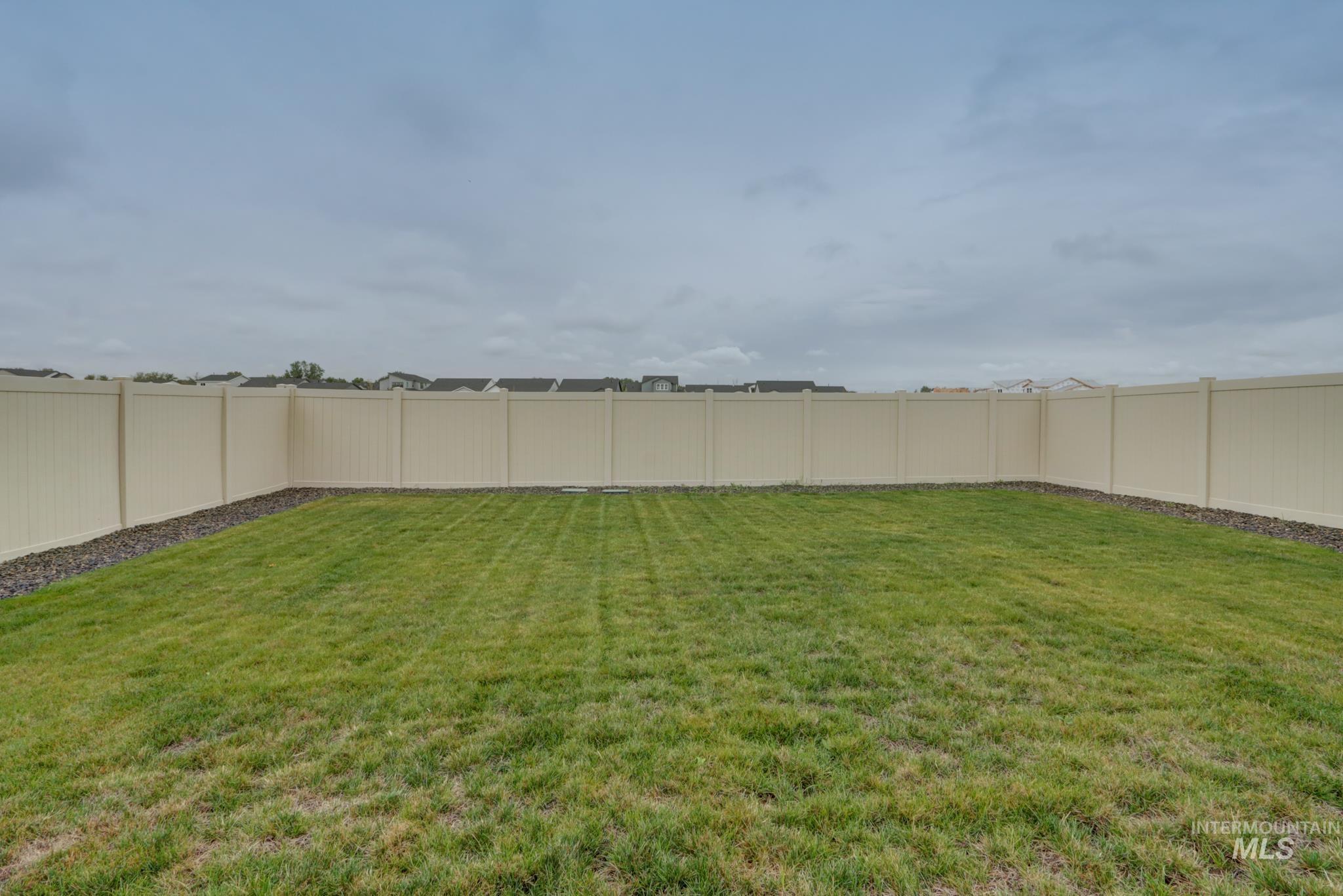 12615 W Rosetta Dr, Star, Idaho 83669, 3 Bedrooms, 2.5 Bathrooms, Residential For Sale, Price $519,900,MLS 98999970