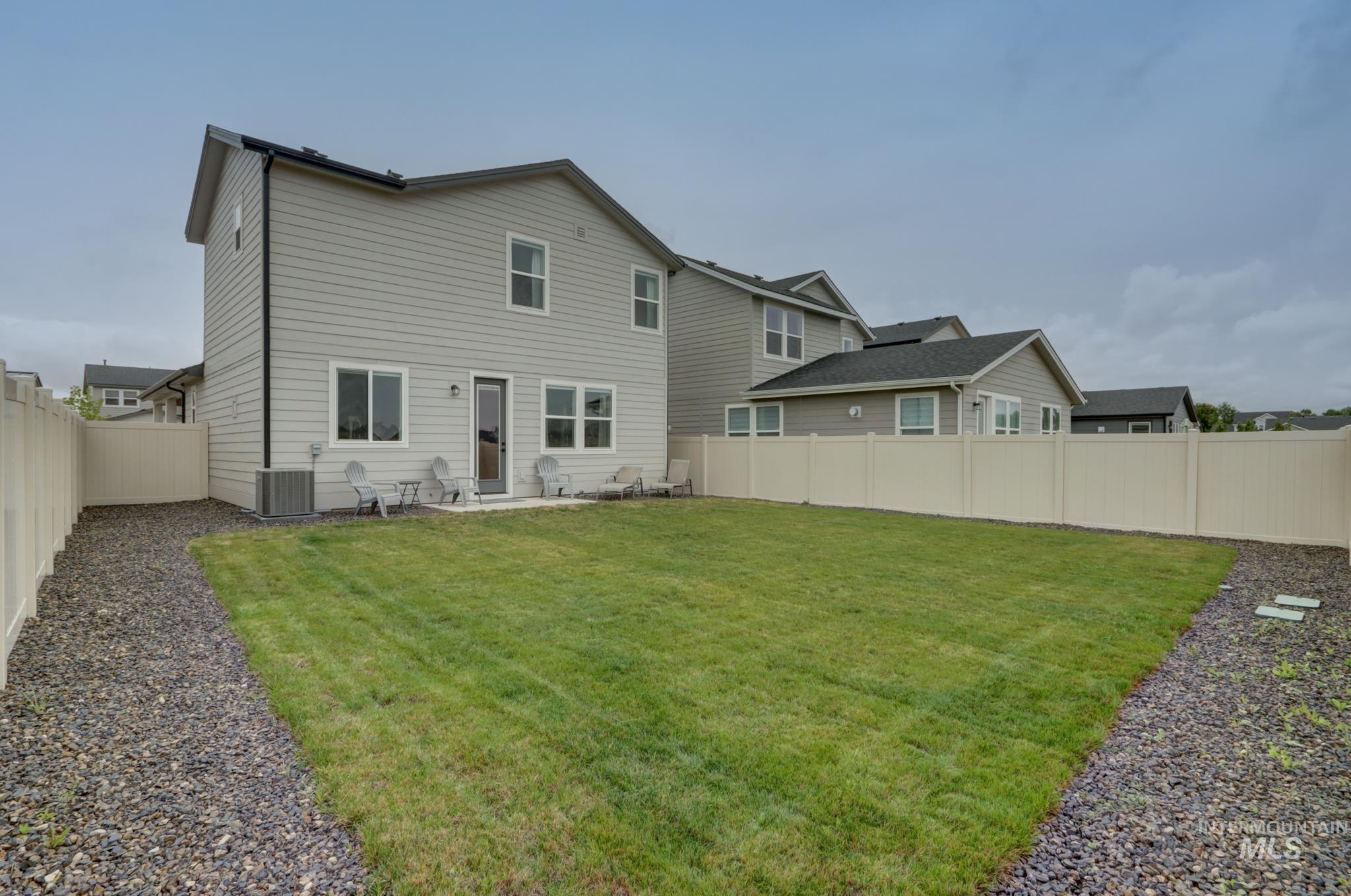 12615 W Rosetta Dr, Star, Idaho 83669, 3 Bedrooms, 2.5 Bathrooms, Residential For Sale, Price $519,900,MLS 98999970