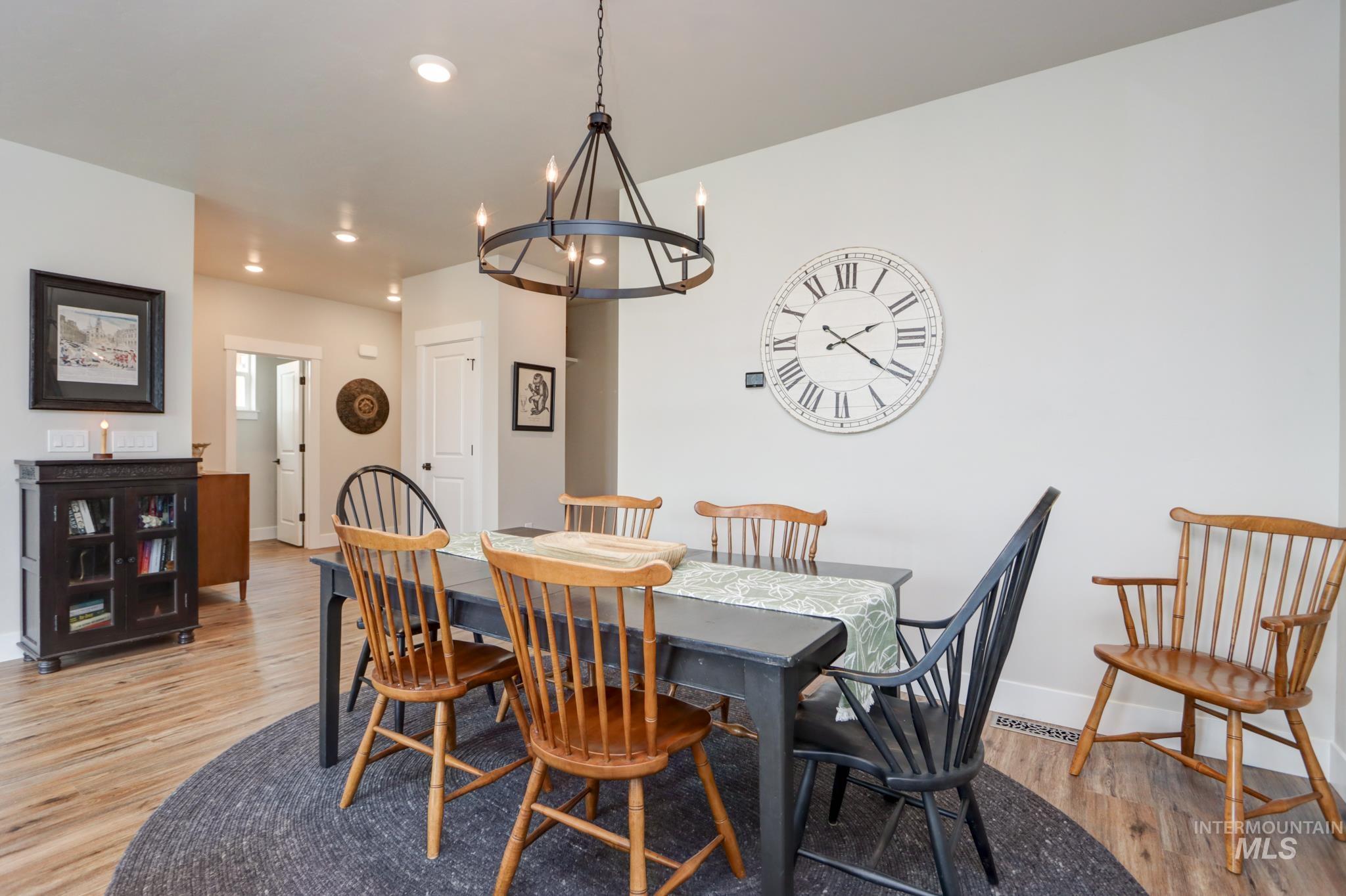 12615 W Rosetta Dr, Star, Idaho 83669, 3 Bedrooms, 2.5 Bathrooms, Residential For Sale, Price $519,900,MLS 98999970