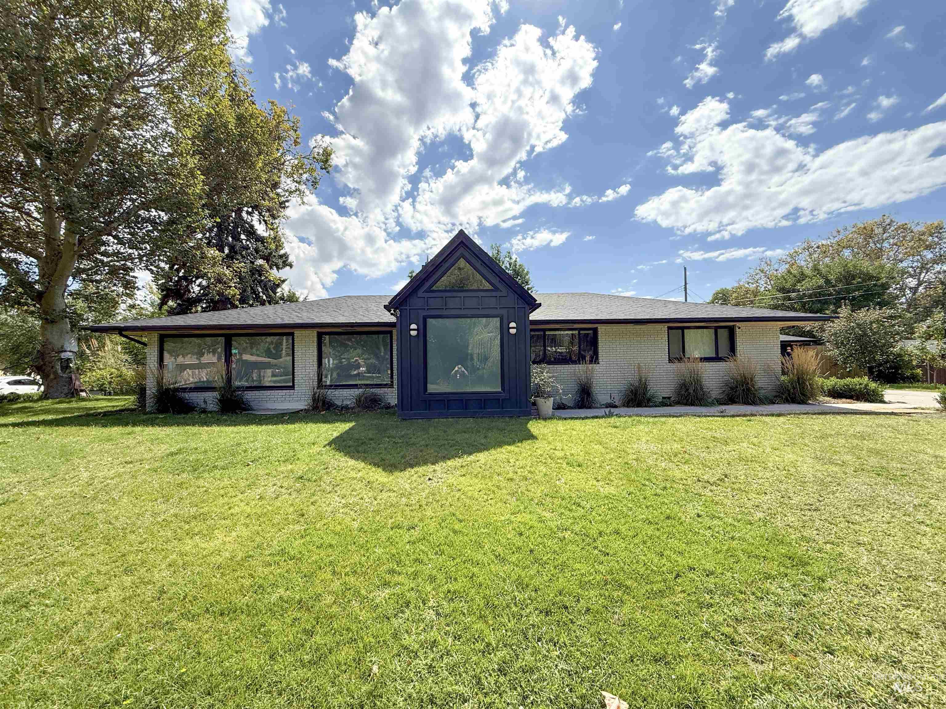 5605 W Plymouth, Boise, Idaho 83706, 4 Bedrooms, 3 Bathrooms, Rental For Rent, Price $6,000,MLS 98999971