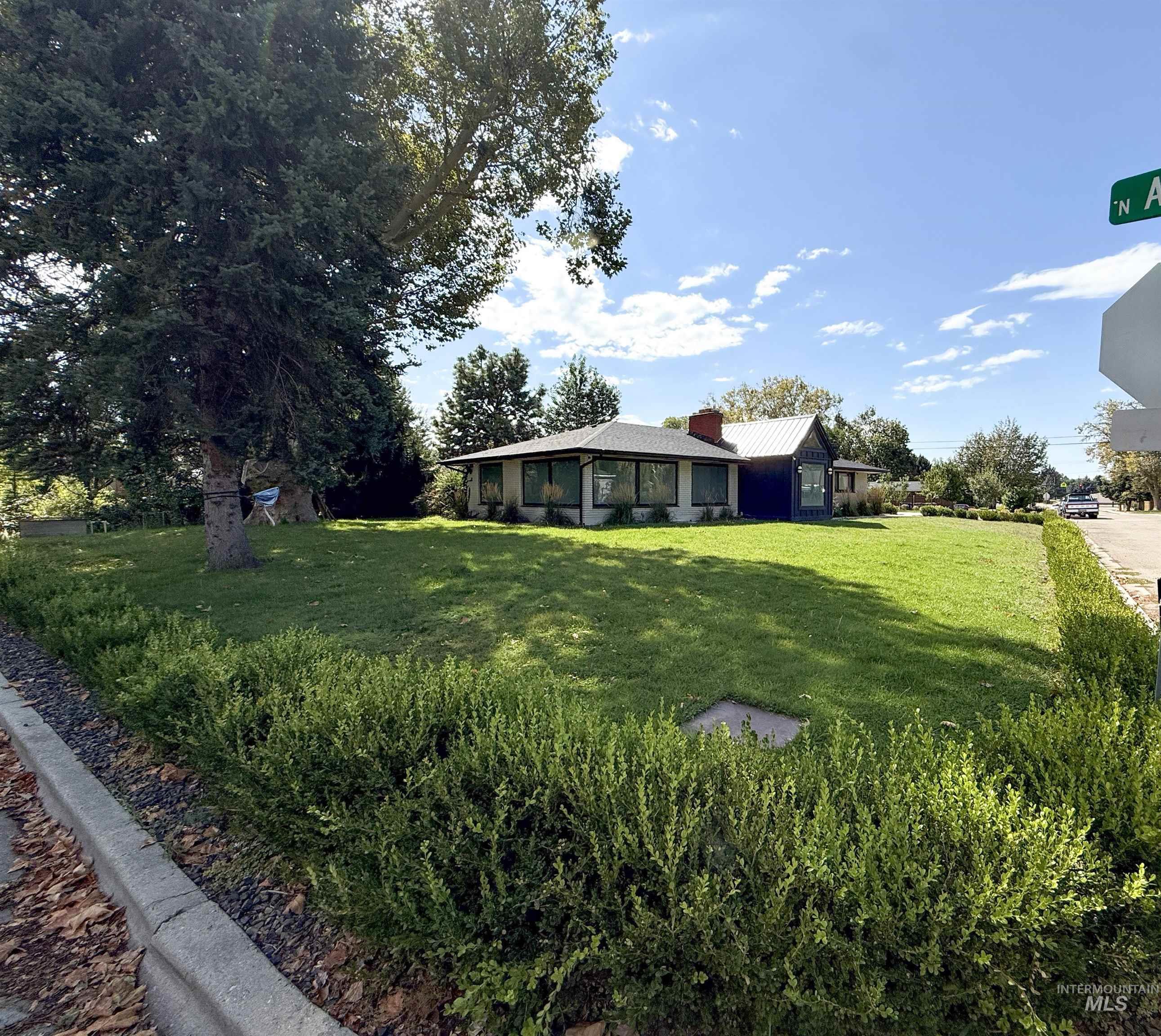 5605 W Plymouth, Boise, Idaho 83706, 4 Bedrooms, 3 Bathrooms, Rental For Rent, Price $6,000,MLS 98999971
