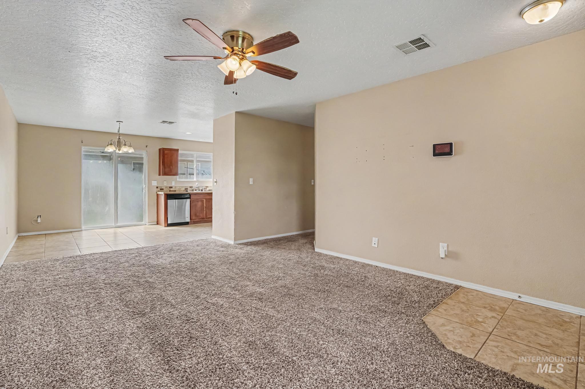 3004 Stone Creek St, Caldwell, Idaho 83605, 3 Bedrooms, 2 Bathrooms, Residential For Sale, Price $355,000,MLS 98999972