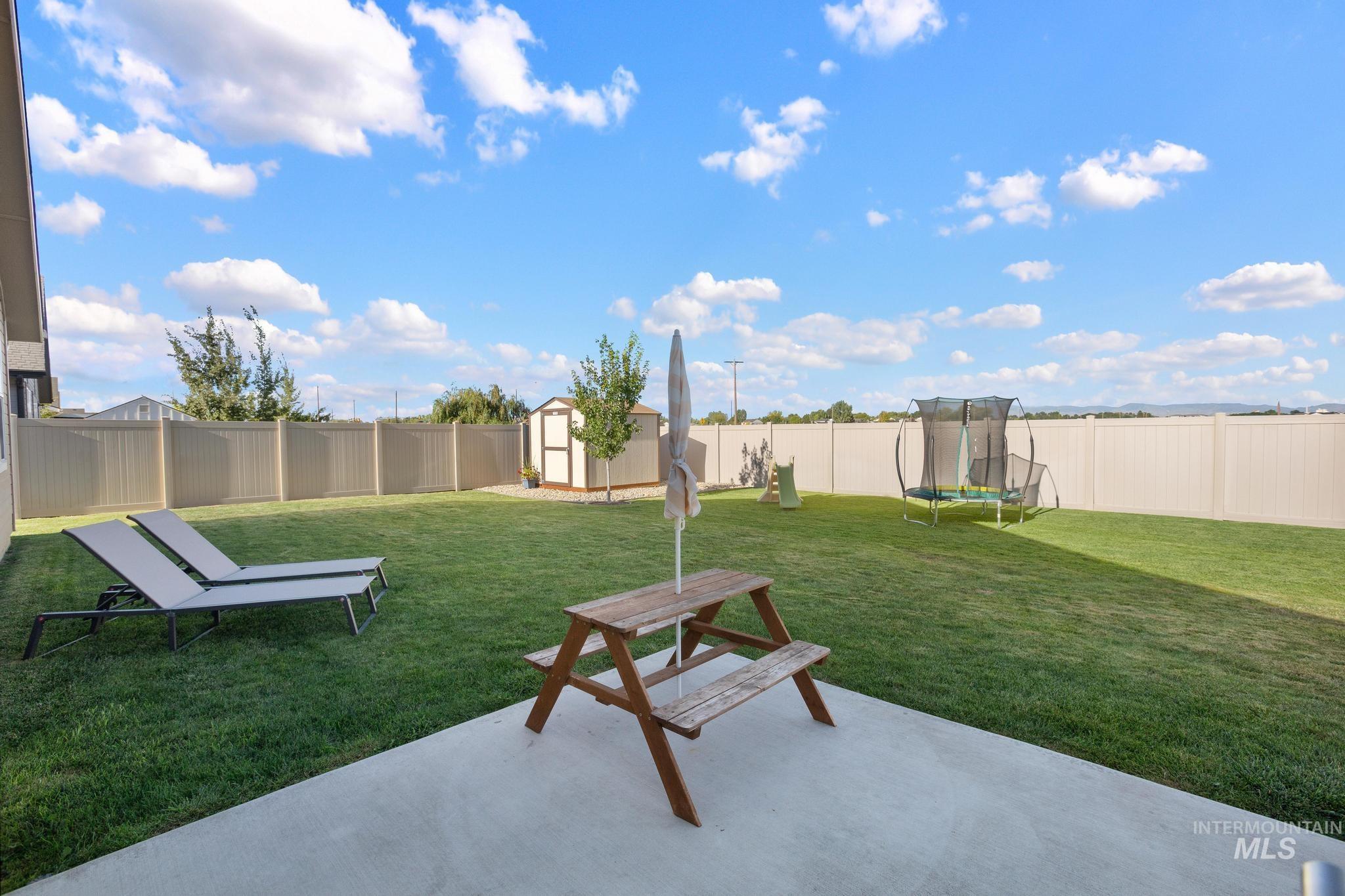 15852 N Freestone Way, Nampa, Idaho 83651, 3 Bedrooms, 2 Bathrooms, Residential For Sale, Price $399,990,MLS 98999974