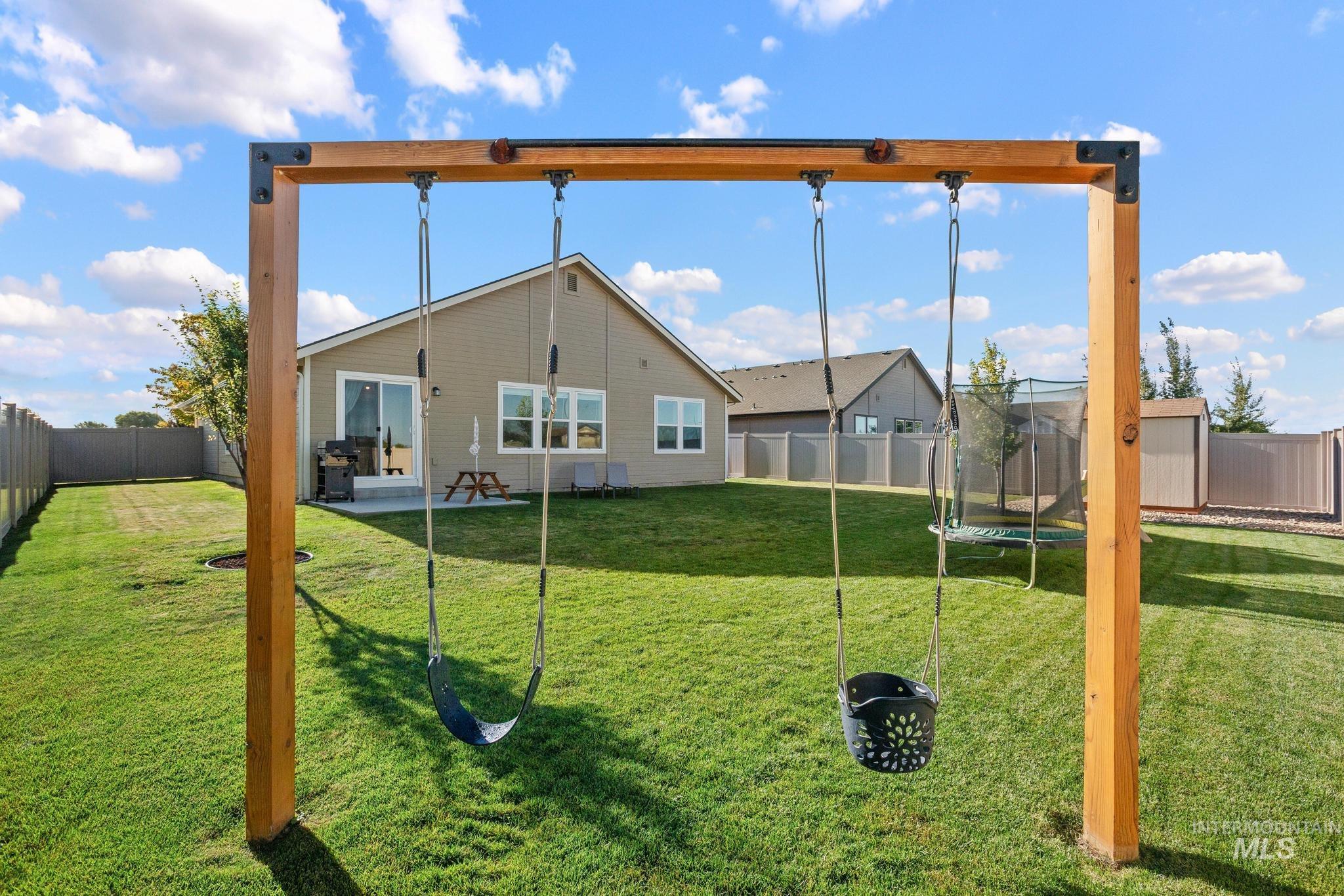 15852 N Freestone Way, Nampa, Idaho 83651, 3 Bedrooms, 2 Bathrooms, Residential For Sale, Price $399,990,MLS 98999974