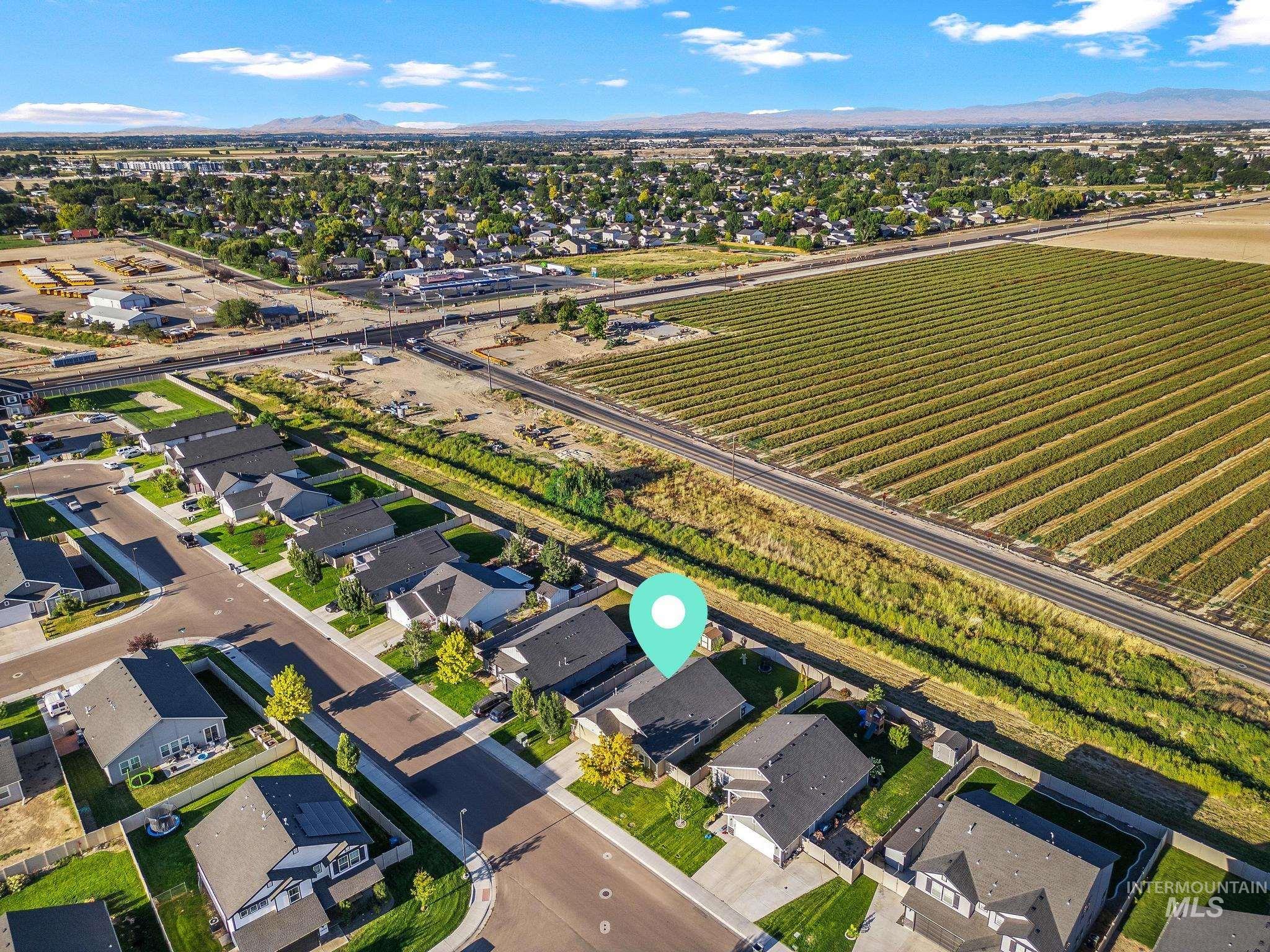 15852 N Freestone Way, Nampa, Idaho 83651, 3 Bedrooms, 2 Bathrooms, Residential For Sale, Price $399,990,MLS 98999974
