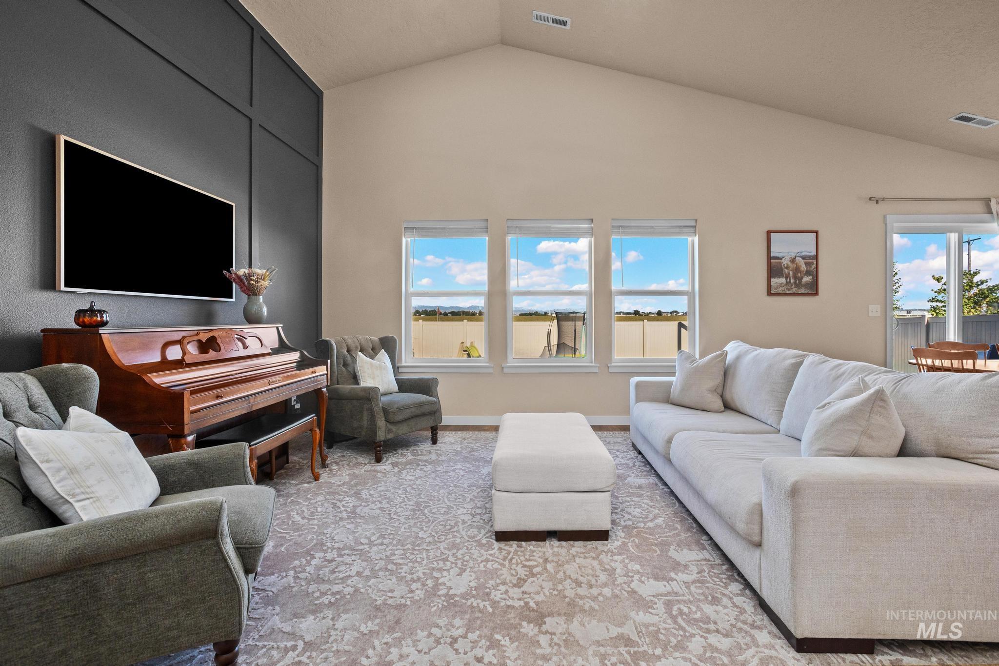 15852 N Freestone Way, Nampa, Idaho 83651, 3 Bedrooms, 2 Bathrooms, Residential For Sale, Price $399,990,MLS 98999974
