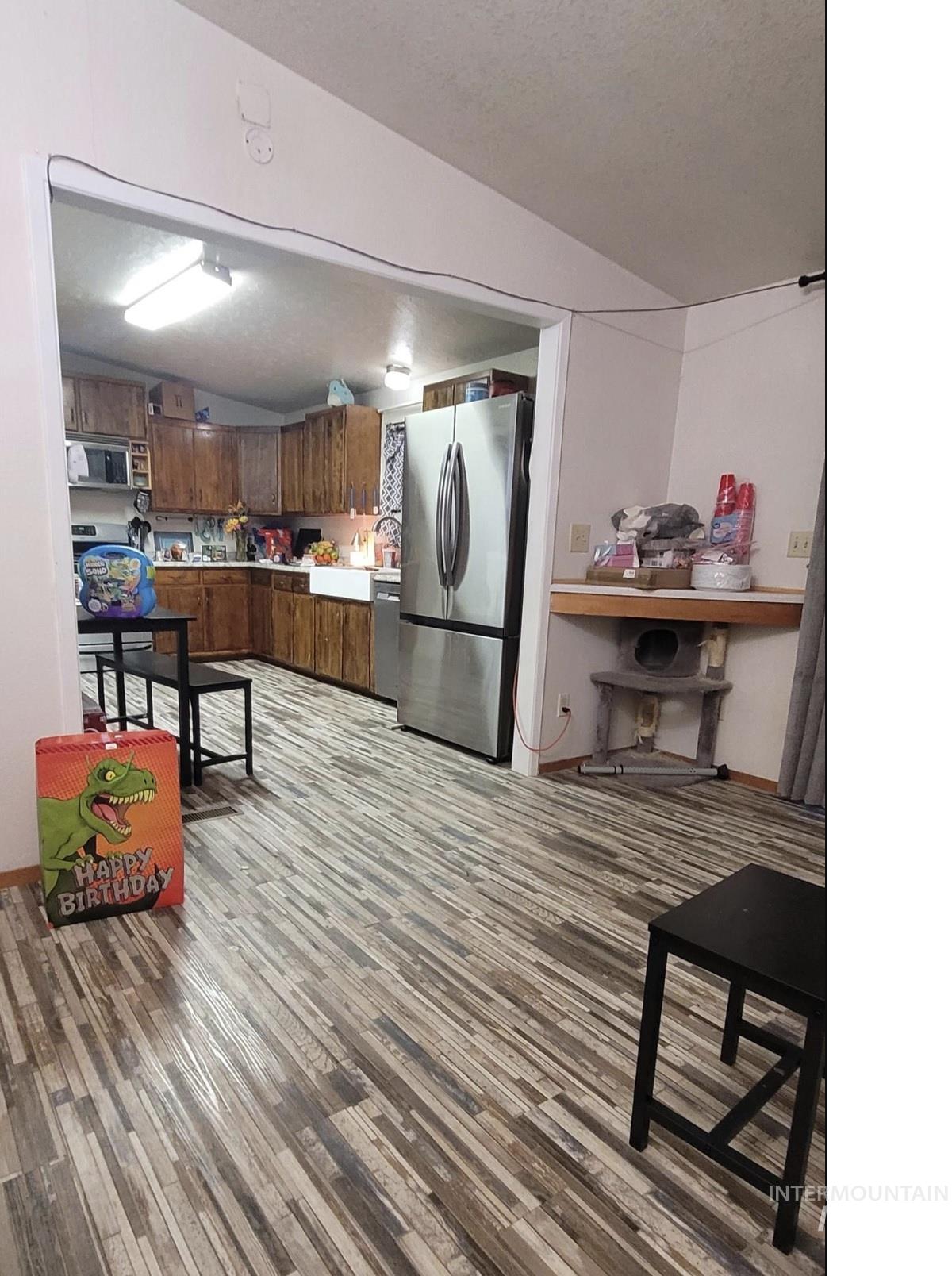 413 N 4th W, Mountain Home, Idaho 83647, 3 Bedrooms, 2 Bathrooms, Residential For Sale, Price $298,500,MLS 98999975