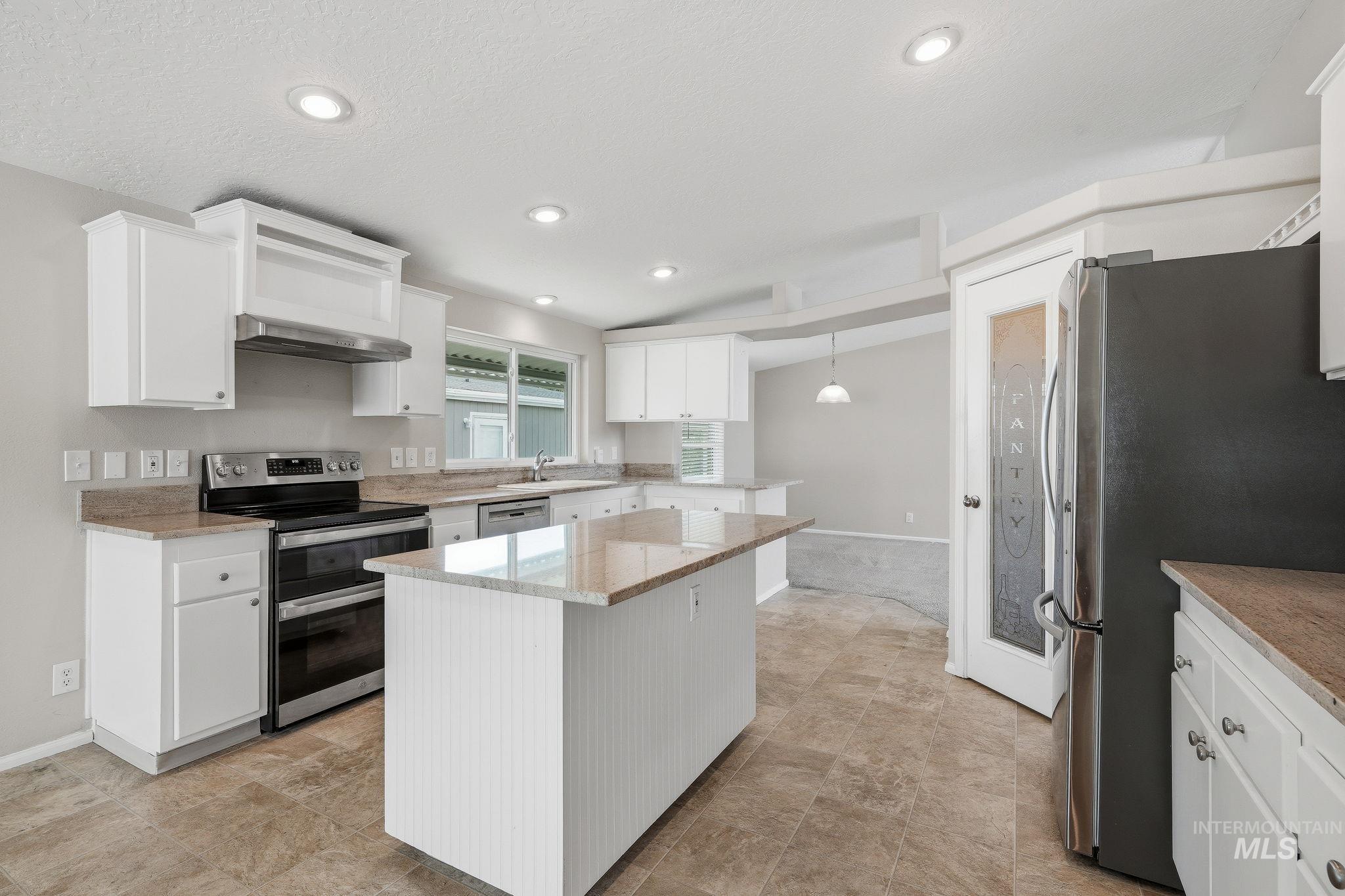 7944 W Manassas Lane, Boise, Idaho 83714, 4 Bedrooms, 2 Bathrooms, Residential For Sale, Price $180,000, 98999977