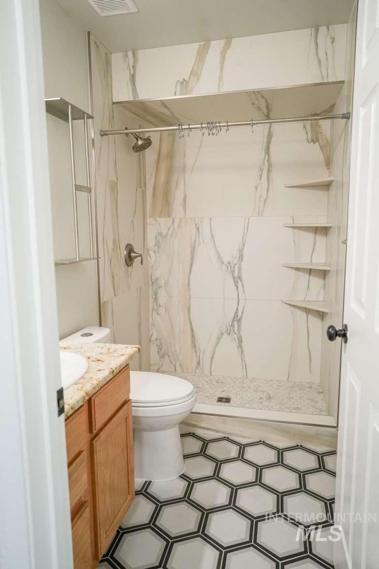 942 W Broadway Ave, Meridian, Idaho 83642, 4 Bedrooms, 3 Bathrooms, Residential For Sale, Price $619,000,MLS 98999979