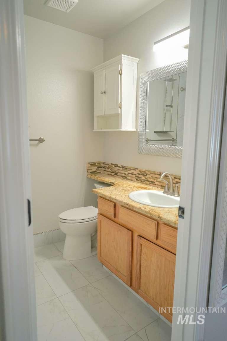 942 W Broadway Ave, Meridian, Idaho 83642, 4 Bedrooms, 3 Bathrooms, Residential For Sale, Price $619,000,MLS 98999979