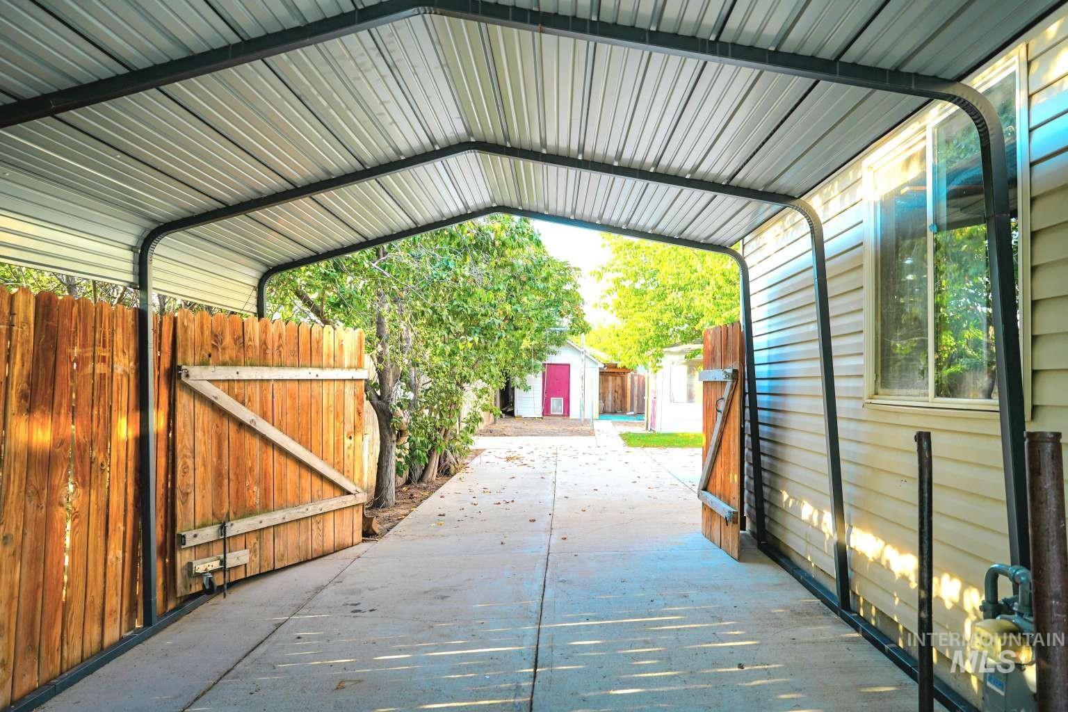 942 W Broadway Ave, Meridian, Idaho 83642, 4 Bedrooms, 3 Bathrooms, Residential For Sale, Price $619,000,MLS 98999979