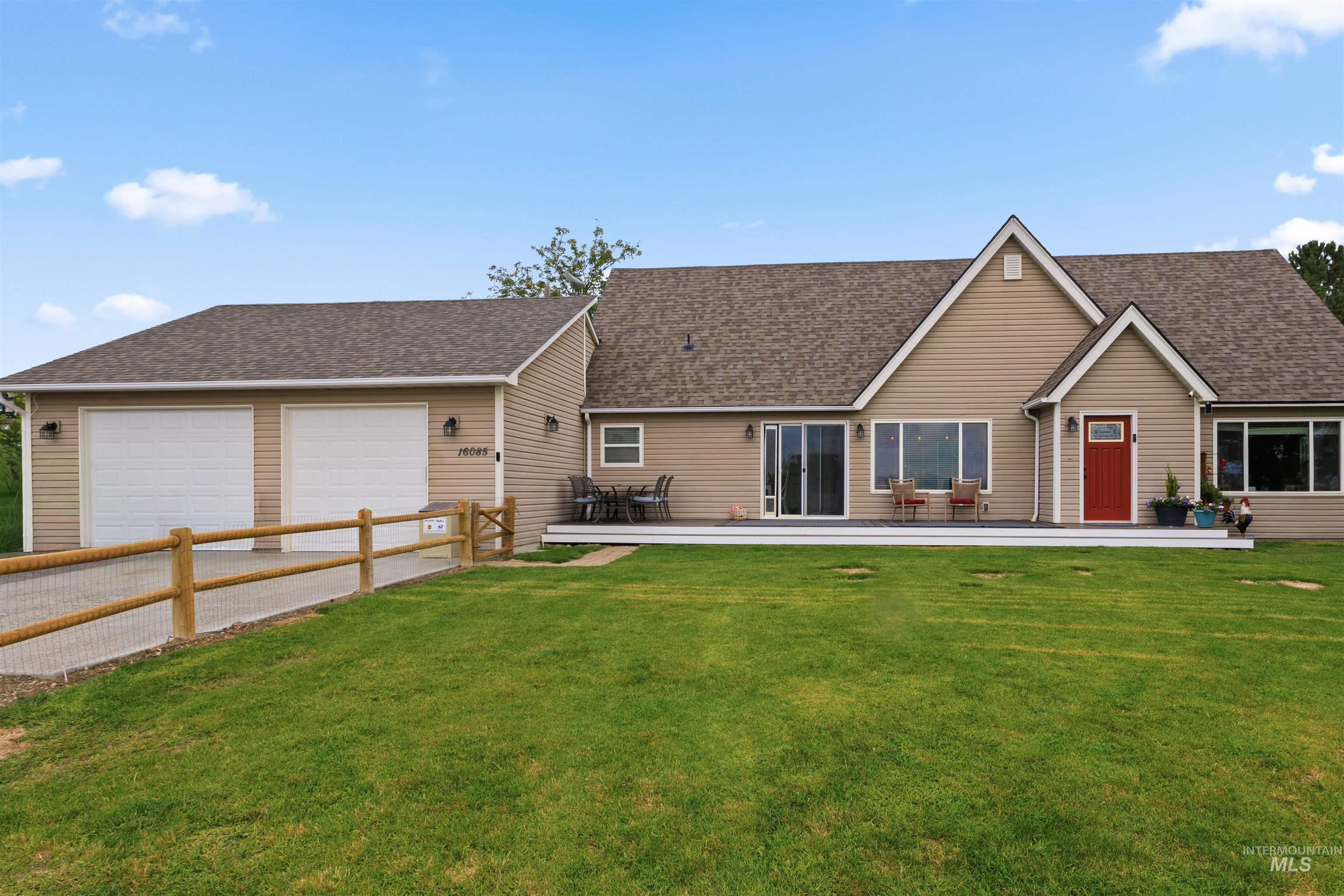 16085 Charleston Dr., Caldwell, Idaho 83607, 3 Bedrooms, 2 Bathrooms, Residential For Sale, Price $599,000,MLS 98999980