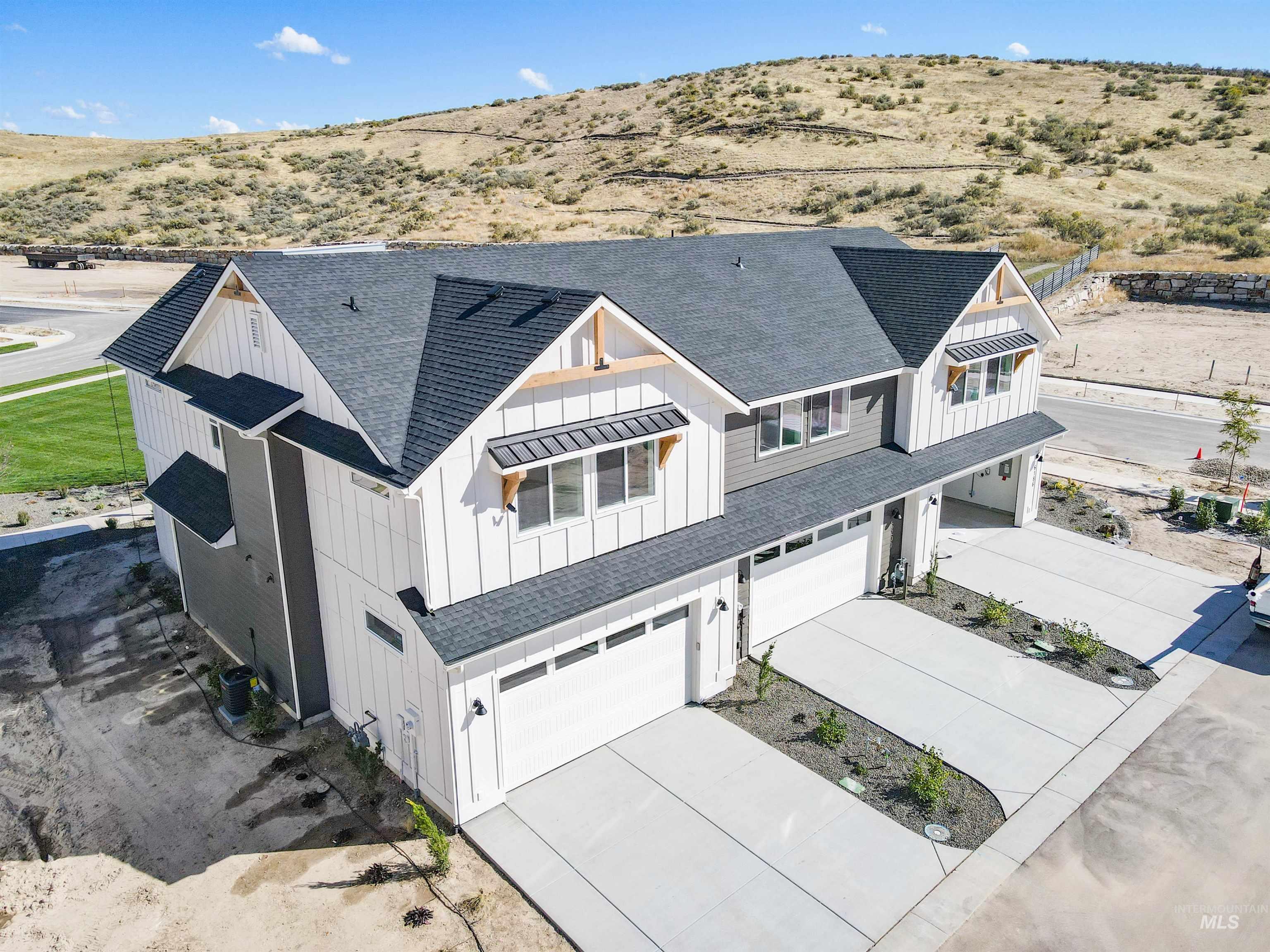 6294 N Holly Springs Ln, Eagle, Idaho 83616, 3 Bedrooms, 2.5 Bathrooms, Residential For Sale, Price $429,900,MLS 98999981