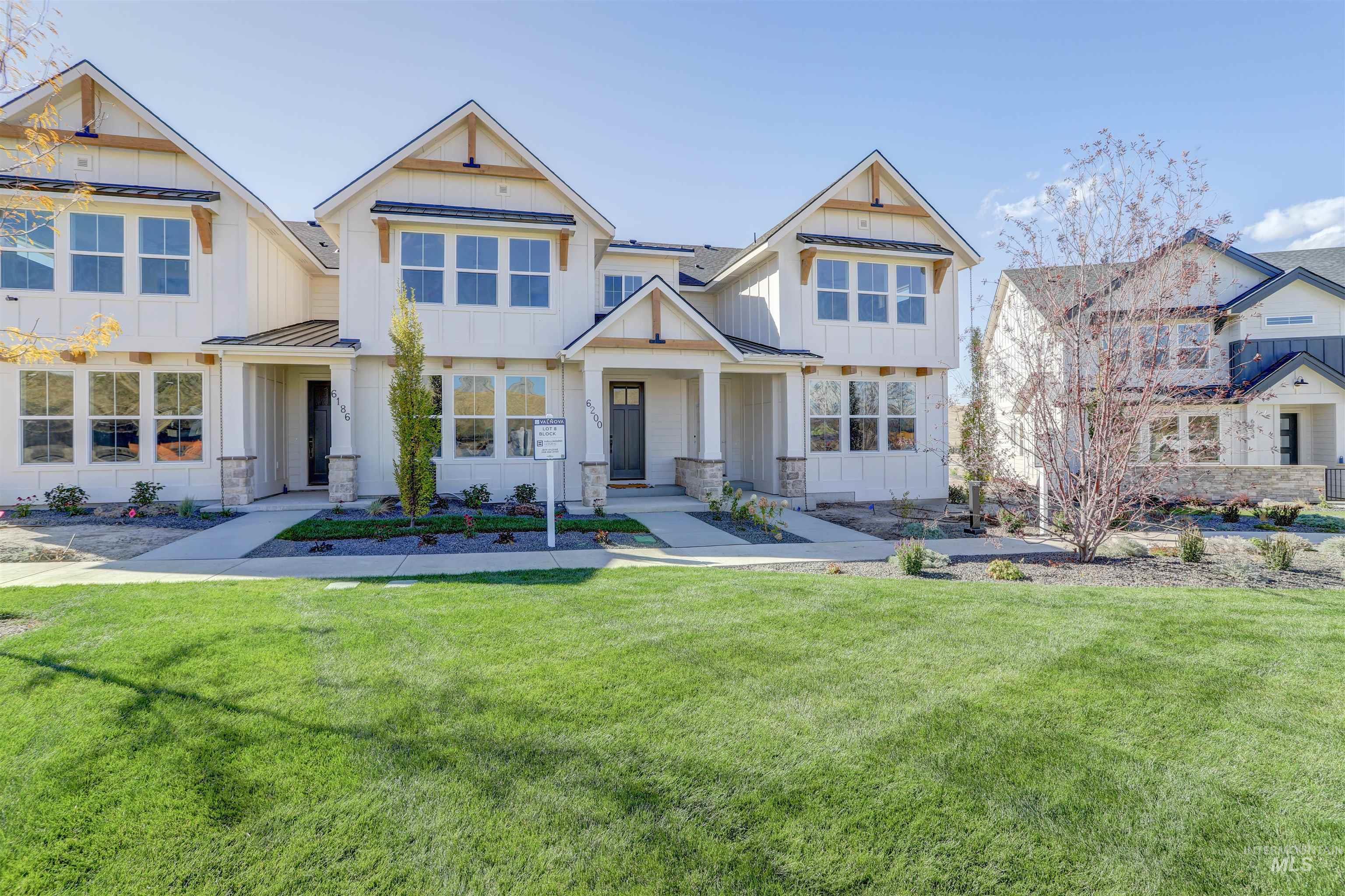 6276 N Holly Springs Ln, Eagle, Idaho 83616, 3 Bedrooms, 2.5 Bathrooms, Residential For Sale, Price $429,900,MLS 98999982