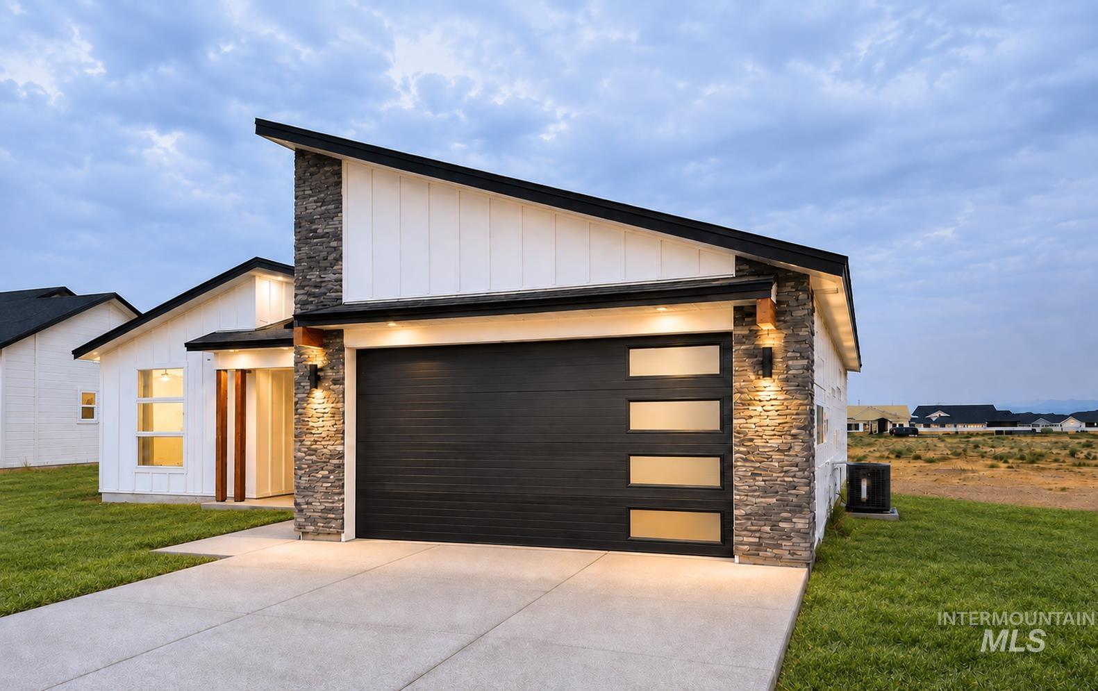 983 Quartz Rd, Kimberly, Idaho 83341, 3 Bedrooms, 2 Bathrooms, Residential For Sale, Price $404,900,MLS 98999986