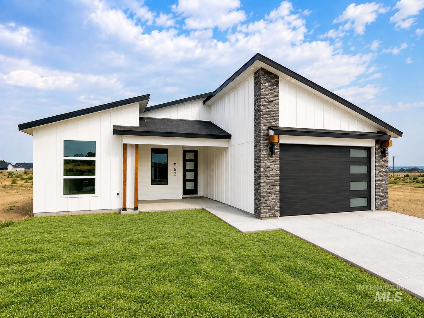 983 Quartz Rd, Kimberly, Idaho 83341, 3 Bedrooms, 2 Bathrooms, Residential For Sale, Price $404,900,MLS 98999986