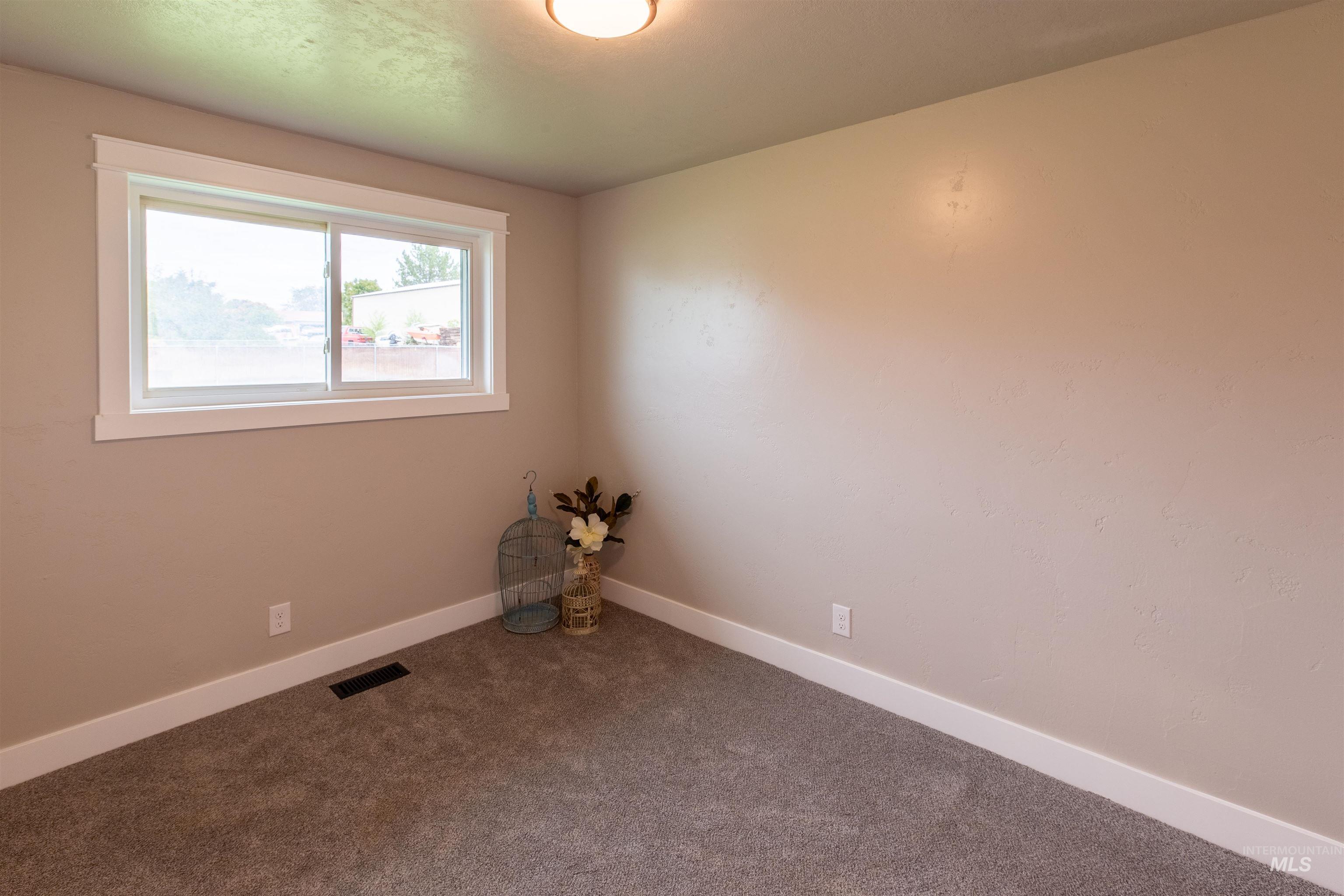 10782 W Ogden, Boise, Idaho 83709, 3 Bedrooms, 2 Bathrooms, Residential For Sale, Price $549,000,MLS 98999988