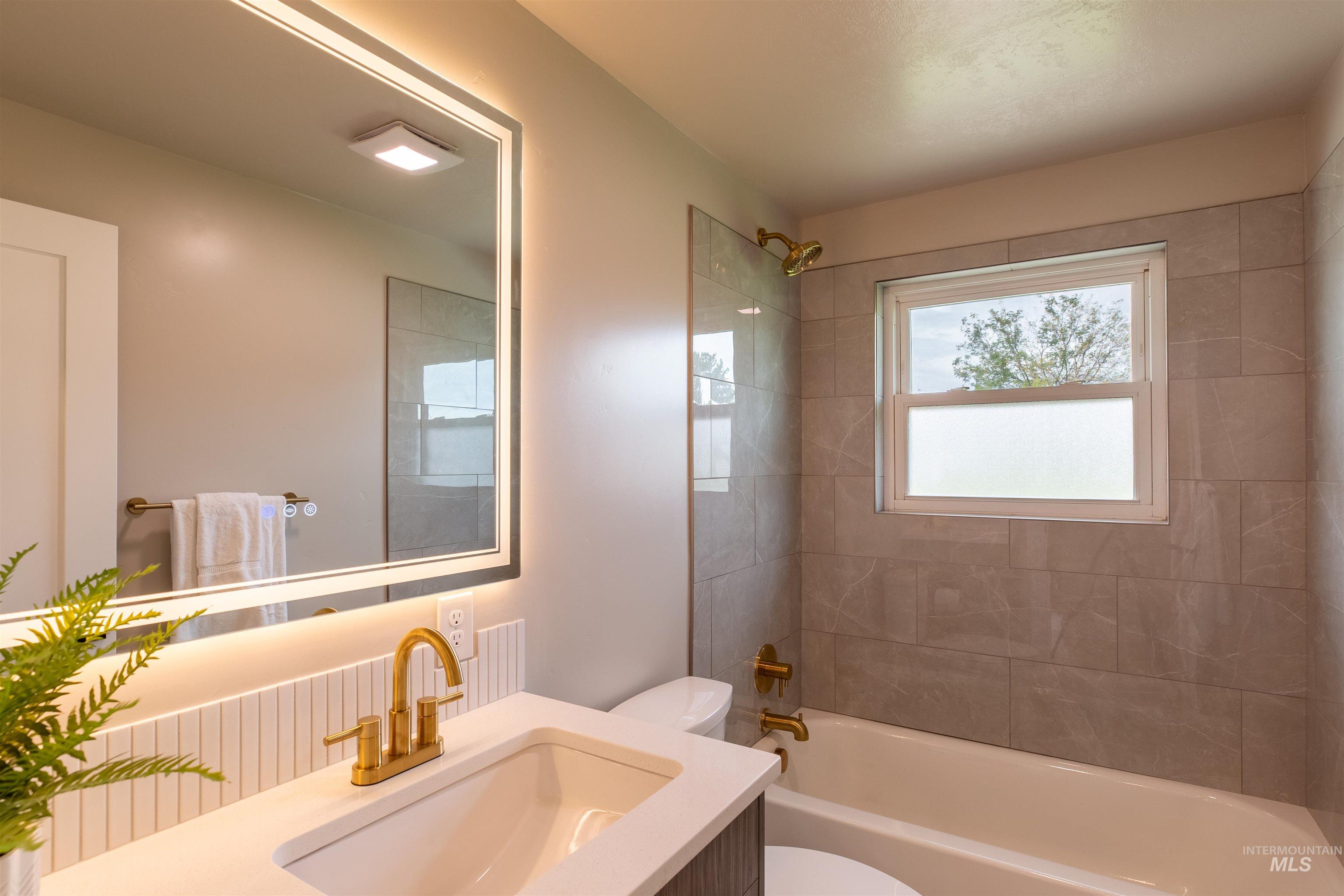10782 W Ogden, Boise, Idaho 83709, 3 Bedrooms, 2 Bathrooms, Residential For Sale, Price $549,000,MLS 98999988