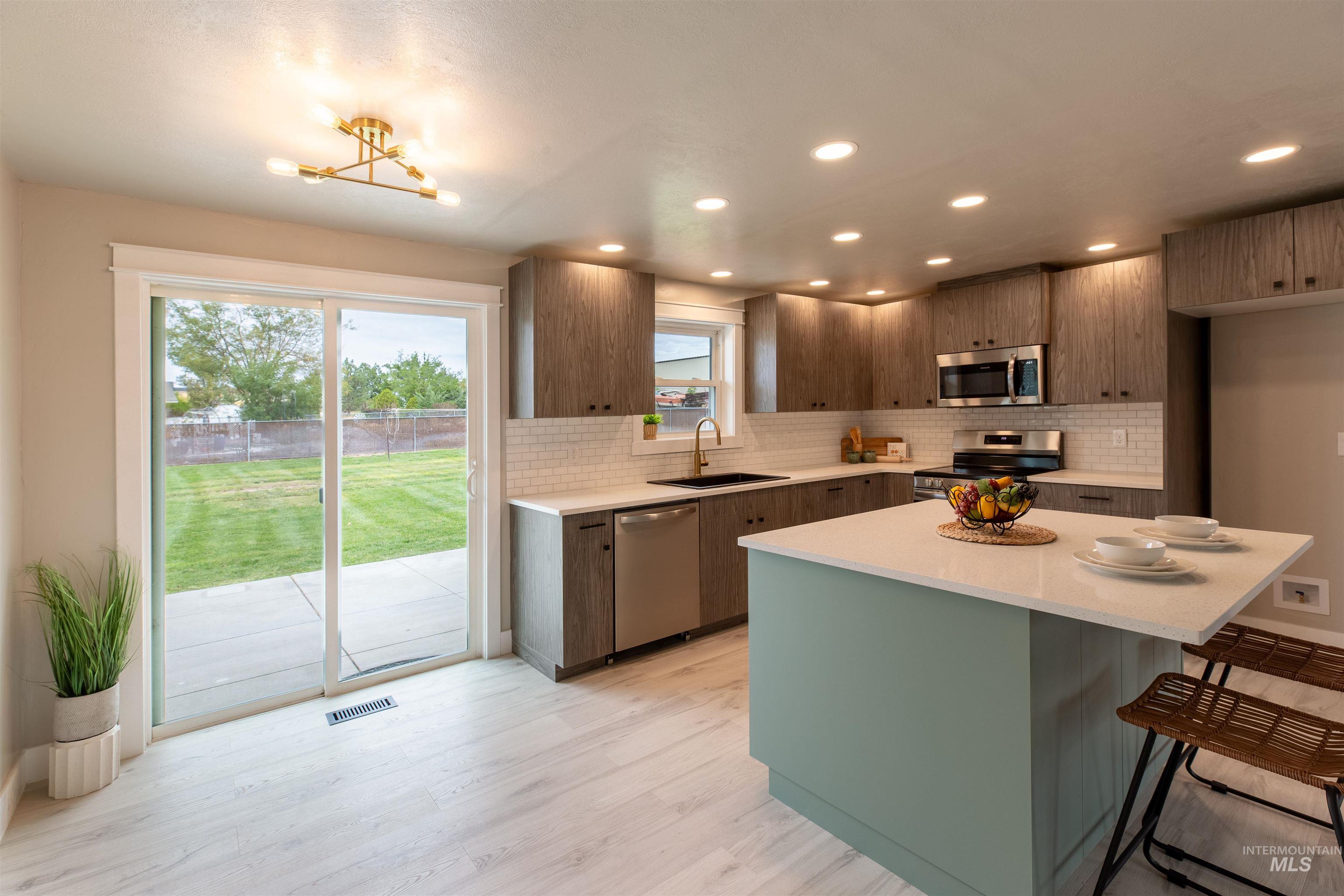 10782 W Ogden, Boise, Idaho 83709, 3 Bedrooms, 2 Bathrooms, Residential For Sale, Price $549,000,MLS 98999988