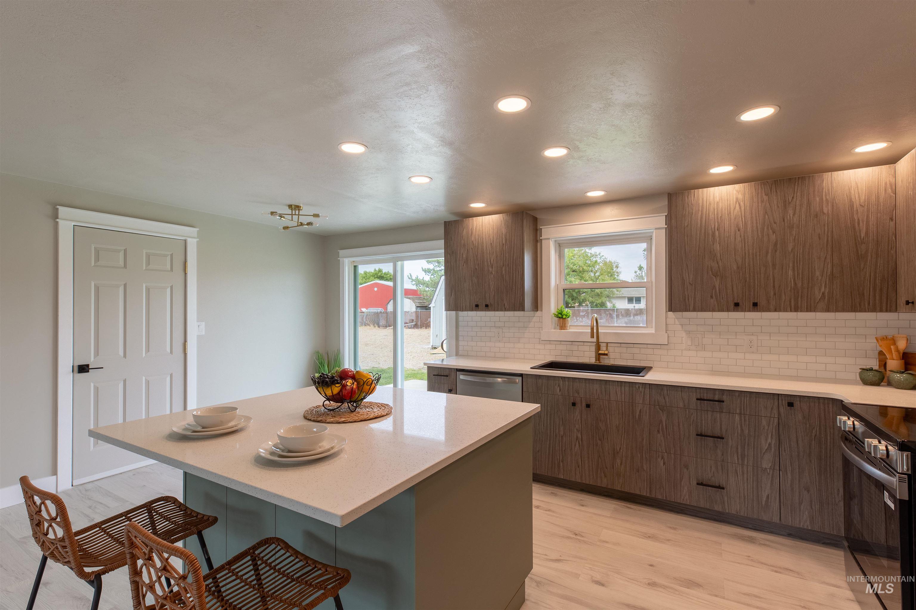 10782 W Ogden, Boise, Idaho 83709, 3 Bedrooms, 2 Bathrooms, Residential For Sale, Price $549,000,MLS 98999988