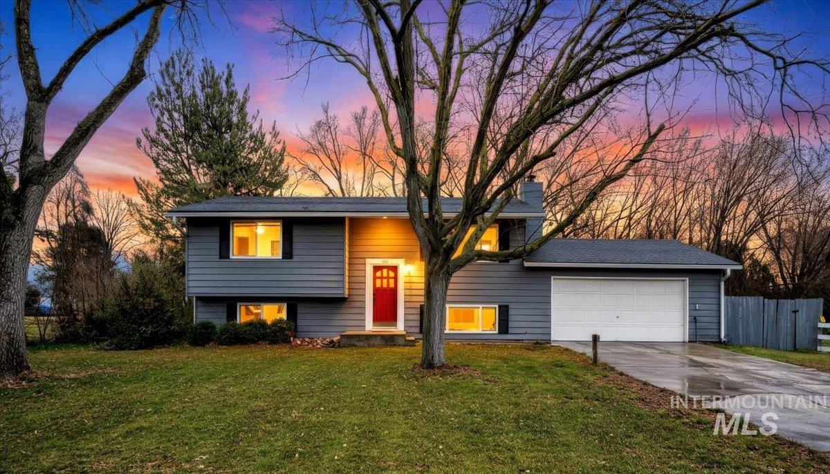 1184 Downing Dr, Eagle, Idaho 83616, 3 Bedrooms, 2.5 Bathrooms, Residential For Sale, Price $749,900,MLS 98999989
