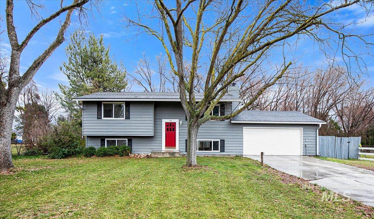 1184 Downing Dr, Eagle, Idaho 83616, 3 Bedrooms, 2.5 Bathrooms, Residential For Sale, Price $749,900,MLS 98999989