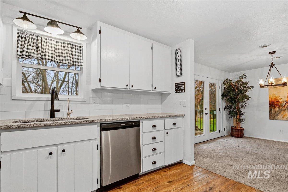 1184 Downing Dr, Eagle, Idaho 83616, 3 Bedrooms, 2.5 Bathrooms, Residential For Sale, Price $749,900,MLS 98999989