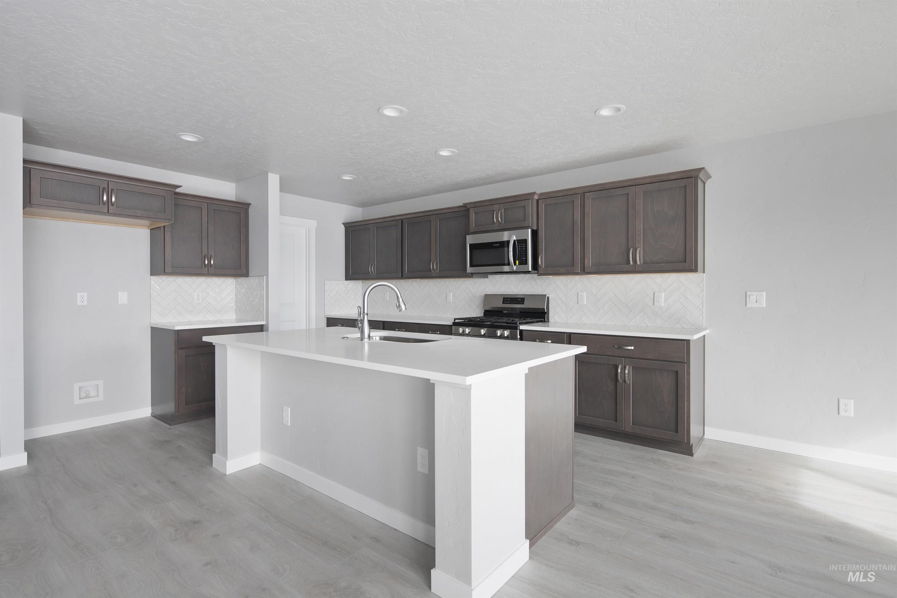 9471 S Geothermal Ave., Kuna, Idaho 83634, 4 Bedrooms, 2.5 Bathrooms, Residential For Sale, Price $533,990,MLS 98999991