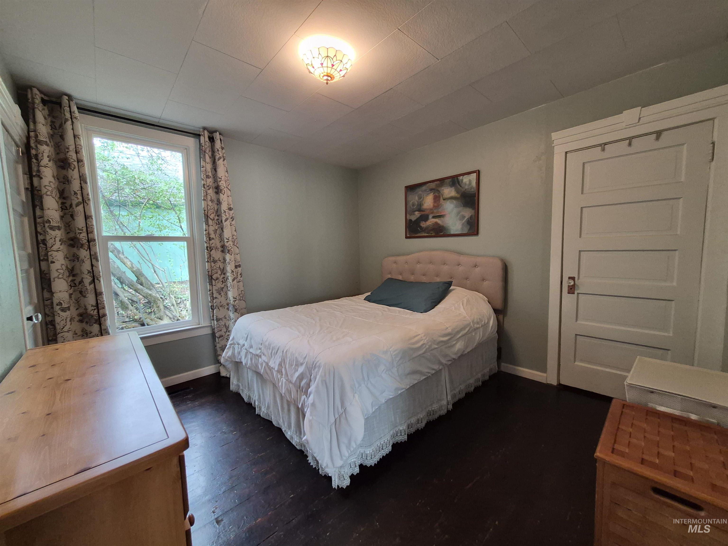 1013 Logan, Moscow, Idaho 83843, 2 Bedrooms, 1 Bathroom, Residential For Sale, Price $369,000,MLS 98999997
