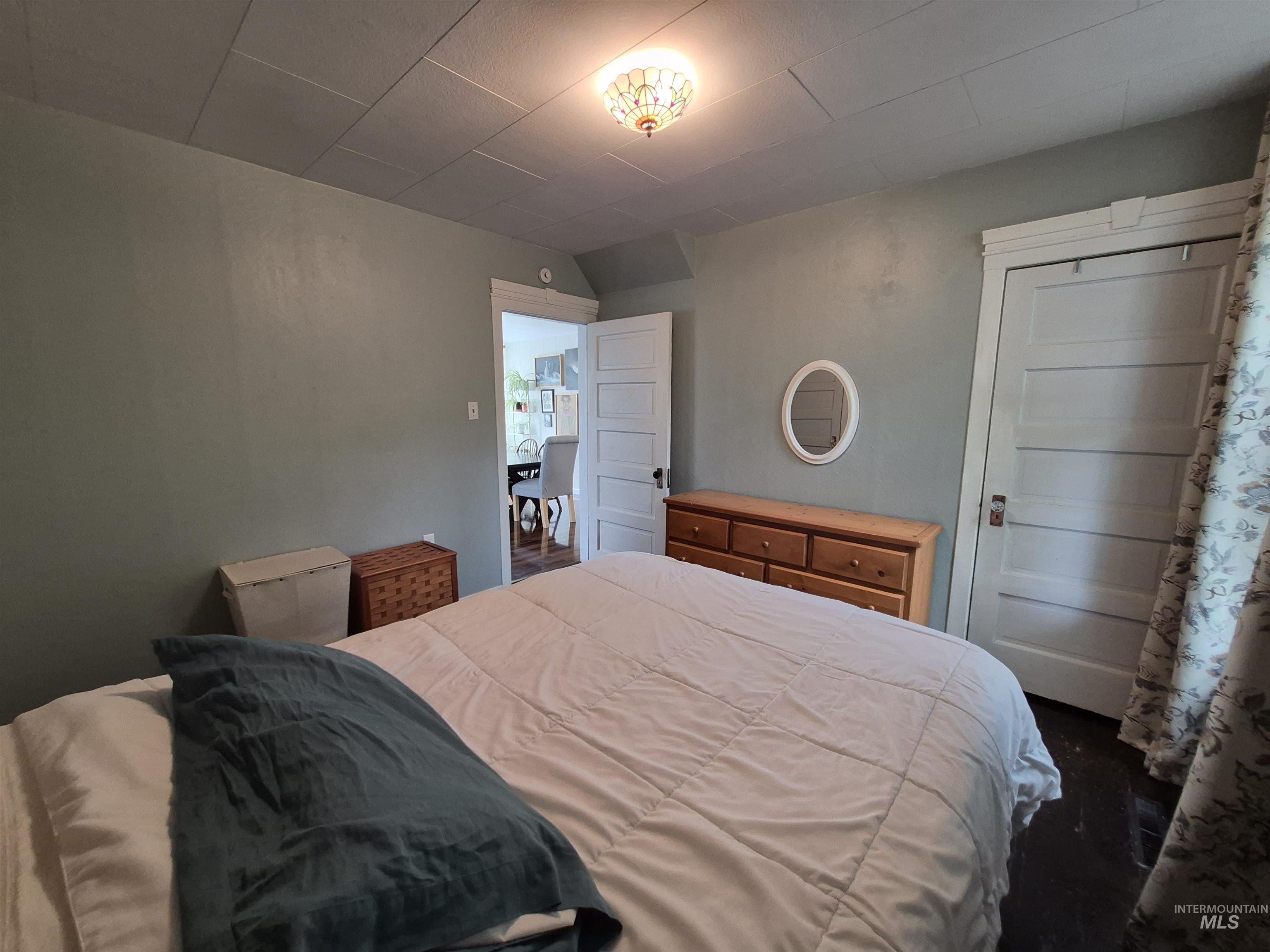 1013 Logan, Moscow, Idaho 83843, 2 Bedrooms, 1 Bathroom, Residential For Sale, Price $369,000,MLS 98999997