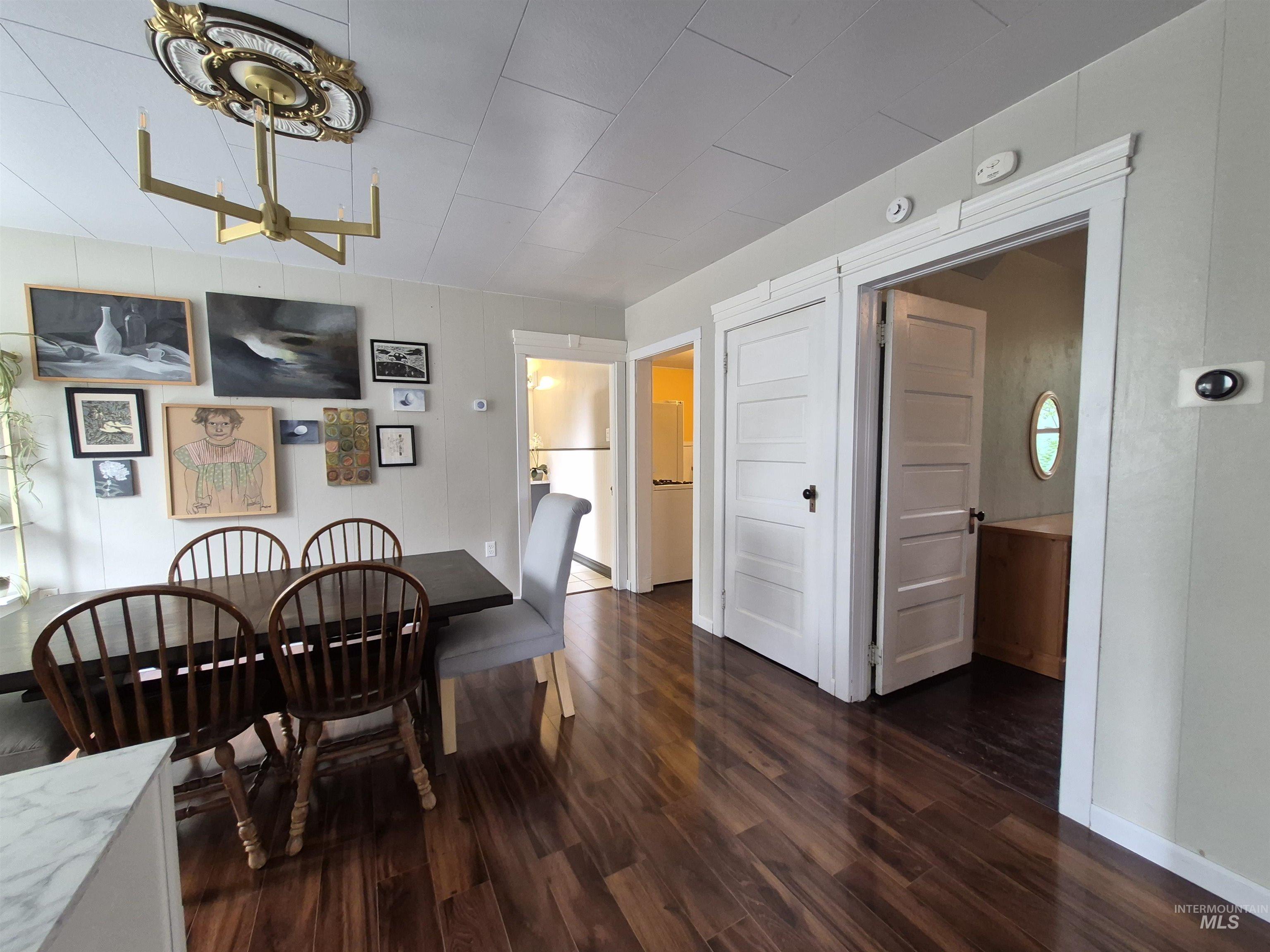 1013 Logan, Moscow, Idaho 83843, 2 Bedrooms, 1 Bathroom, Residential For Sale, Price $369,000,MLS 98999997