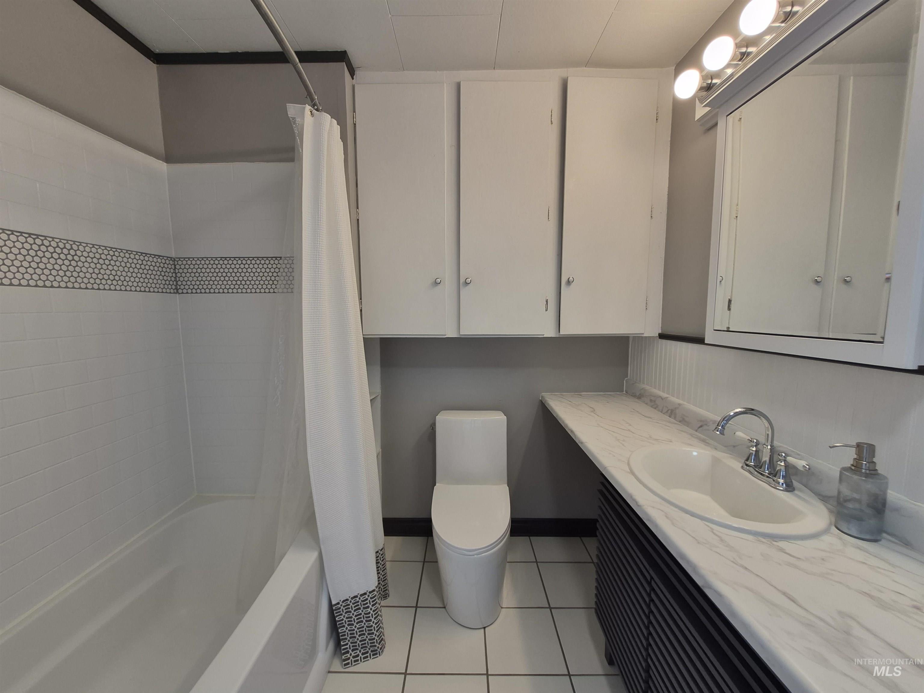 1013 Logan, Moscow, Idaho 83843, 2 Bedrooms, 1 Bathroom, Residential For Sale, Price $369,000,MLS 98999997